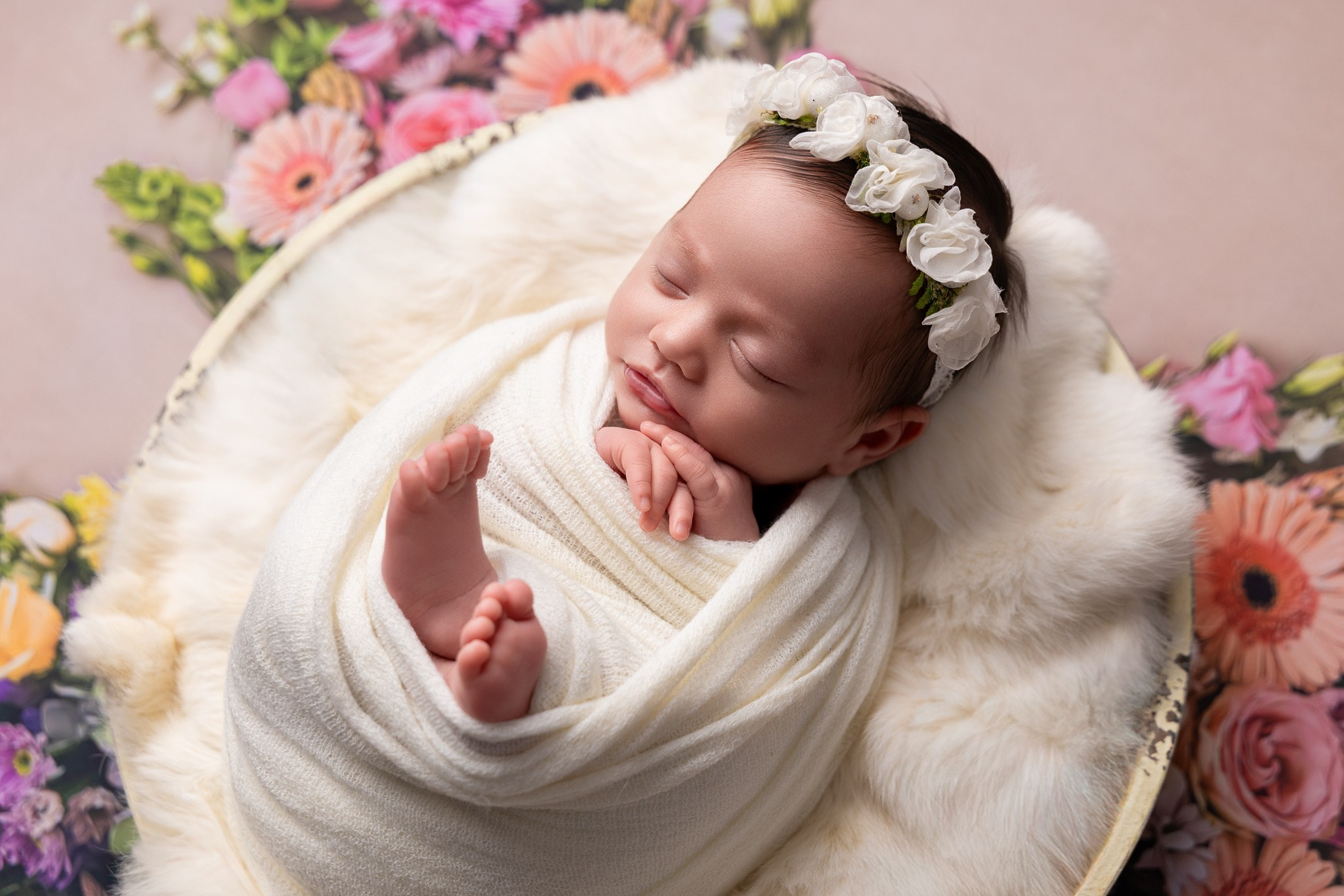 Athena Newborn Photoshoot. Professional family, maternity & newborn photographer in North Charleston, SC, creating timeless portraits