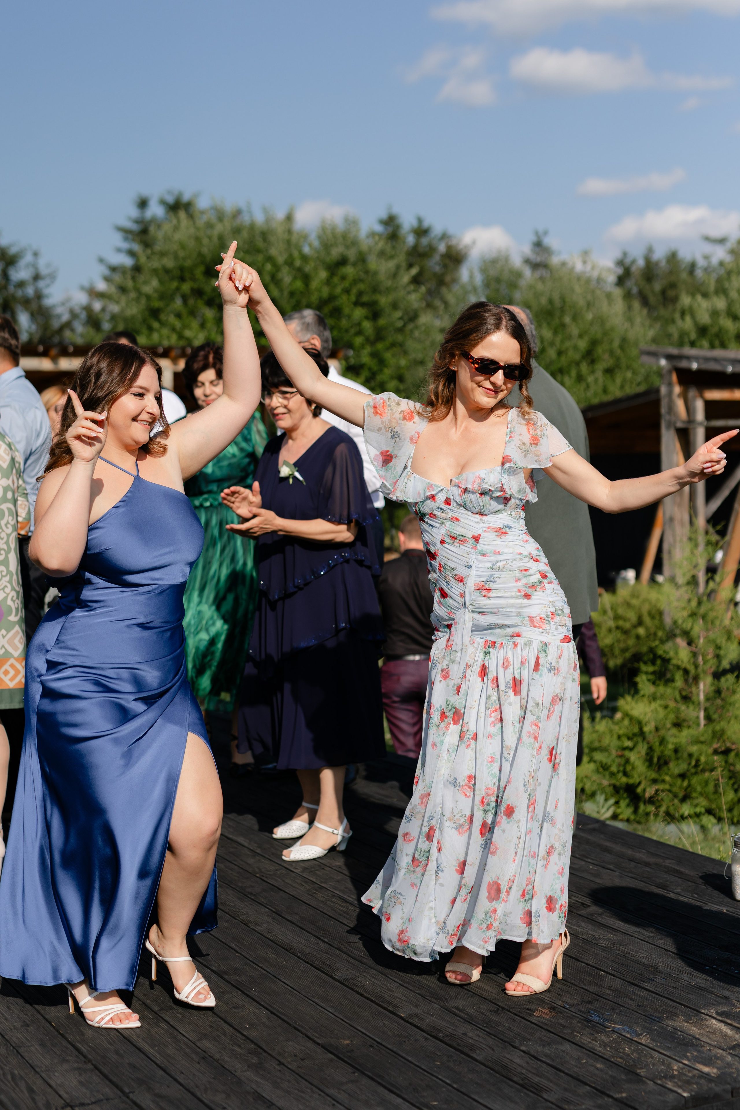 Flori & Cosmin. Main