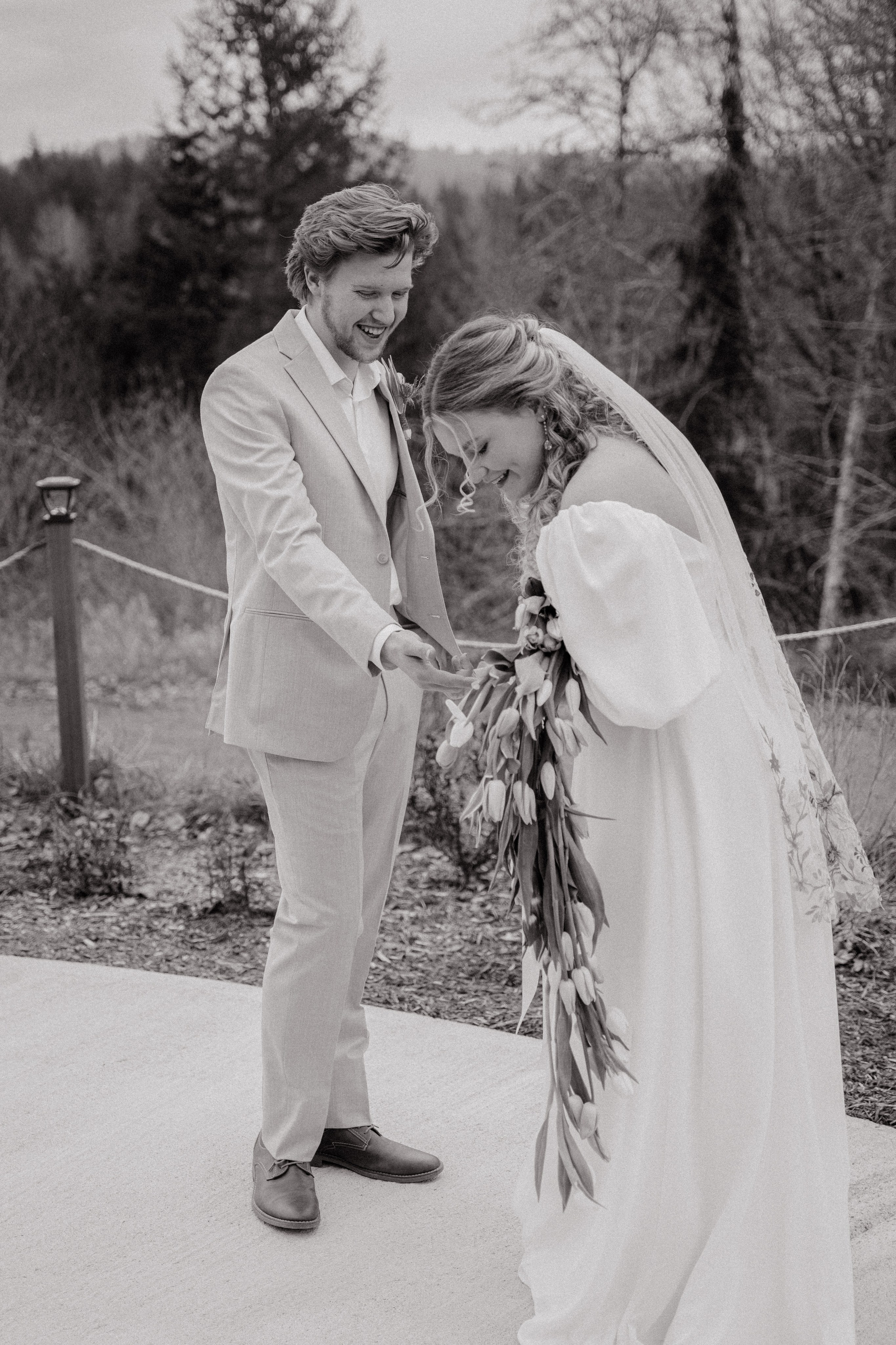 Katlyn and Josiah | Full Wedding day. Photographer in Washington Sophia D