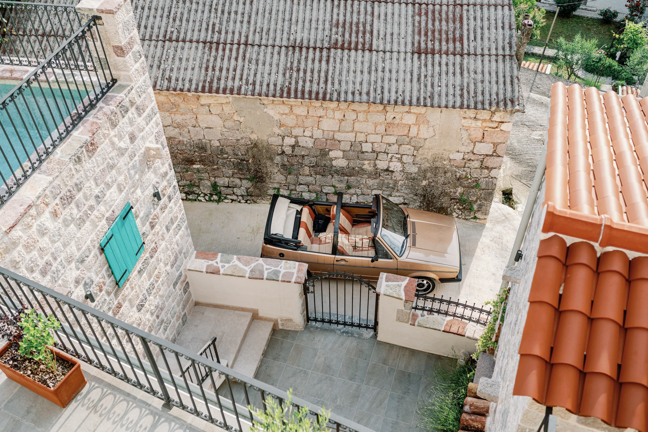 Real Estate Photography. Montenegro. EVAN ARISTOV WEDDING PHOTOGRAPHY — Seattle Wedding Photographer