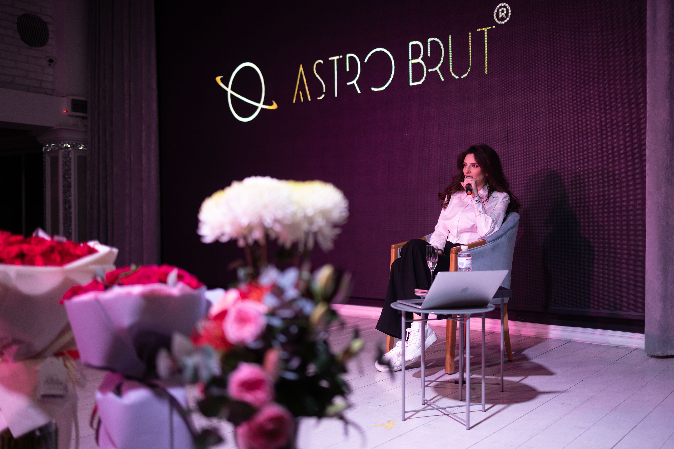 AstroBrut Conference. Wedding and family photographer