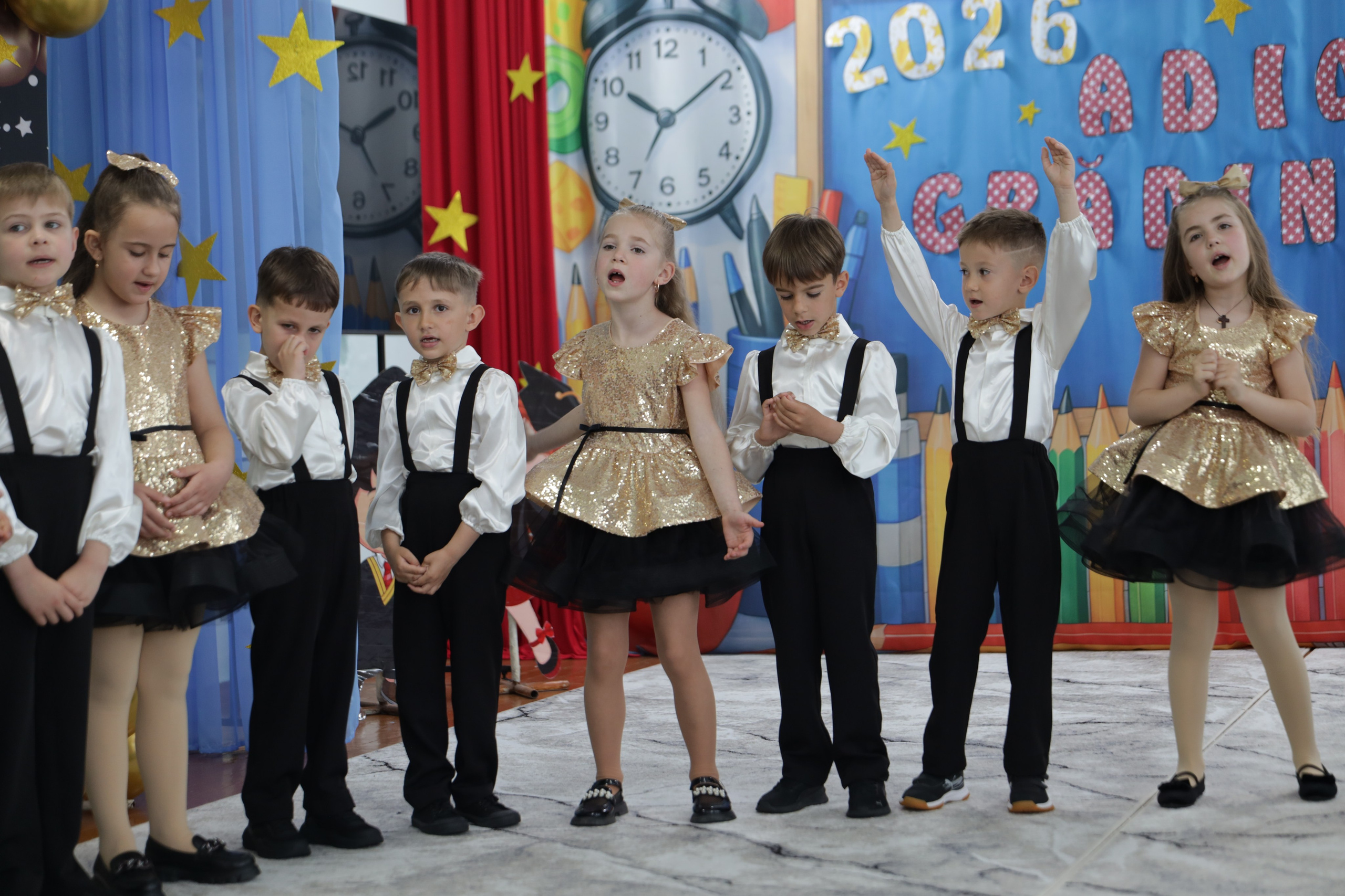 O filă de copilărie.... Alika Dia- Fotograf în Republica Moldova, Strășeni