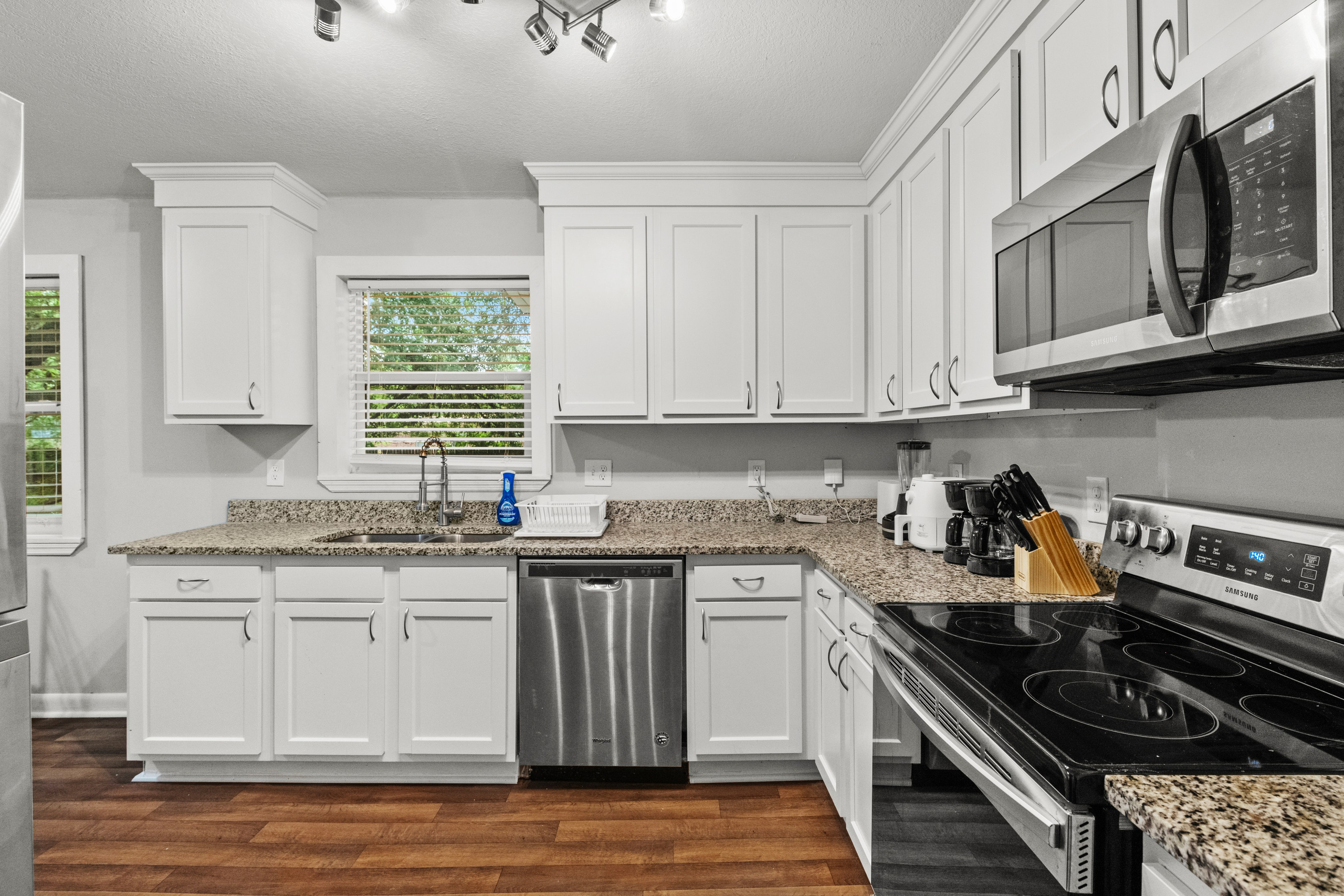 Angol Pl, Jacksonville, Fl 32 210