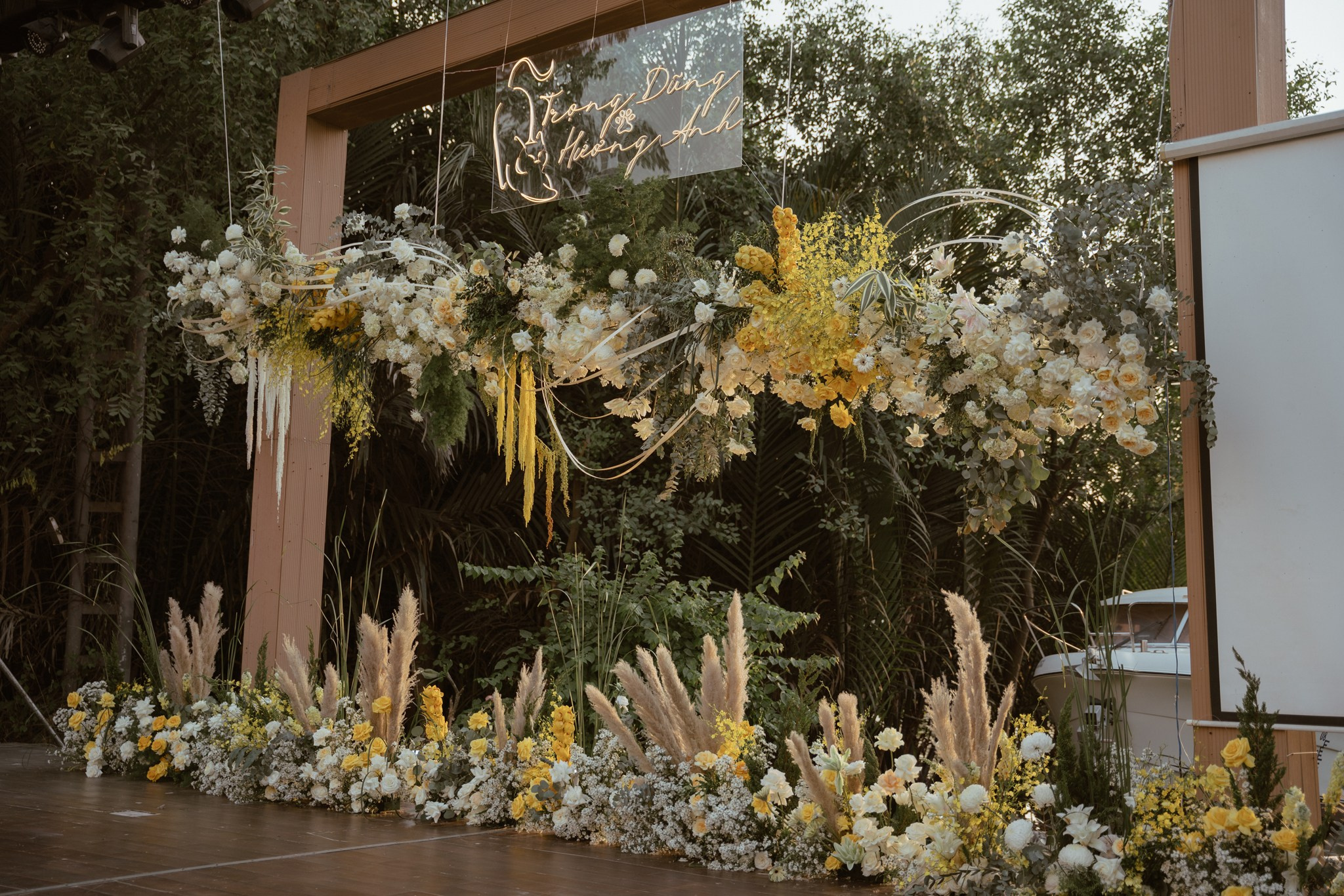 DUNG & ANH. WEDDING PHOTOGRAPHER IN VIETNAM