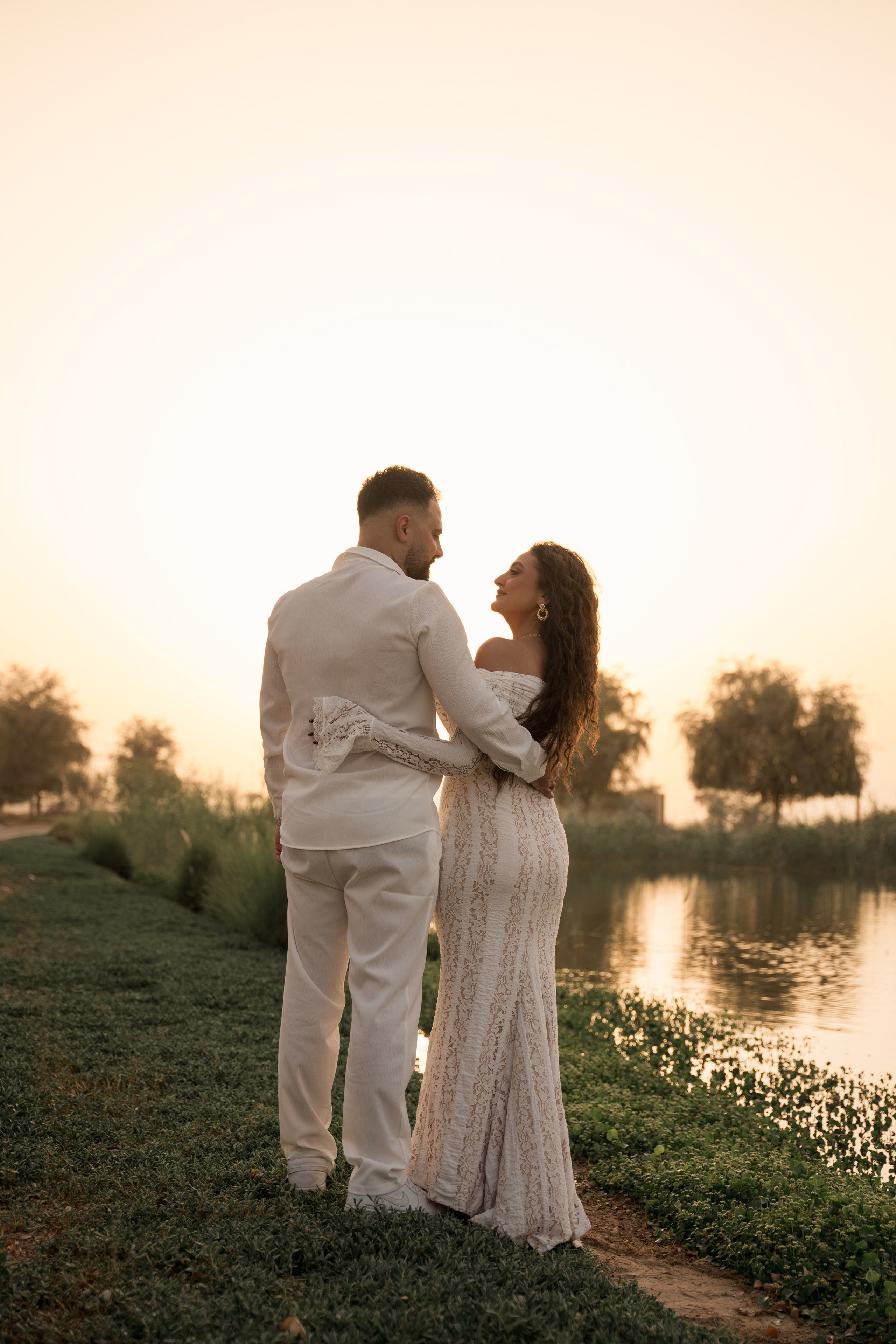 By the Lake of Dreams. Angela Iakovleva — Family Photographer in Dubai