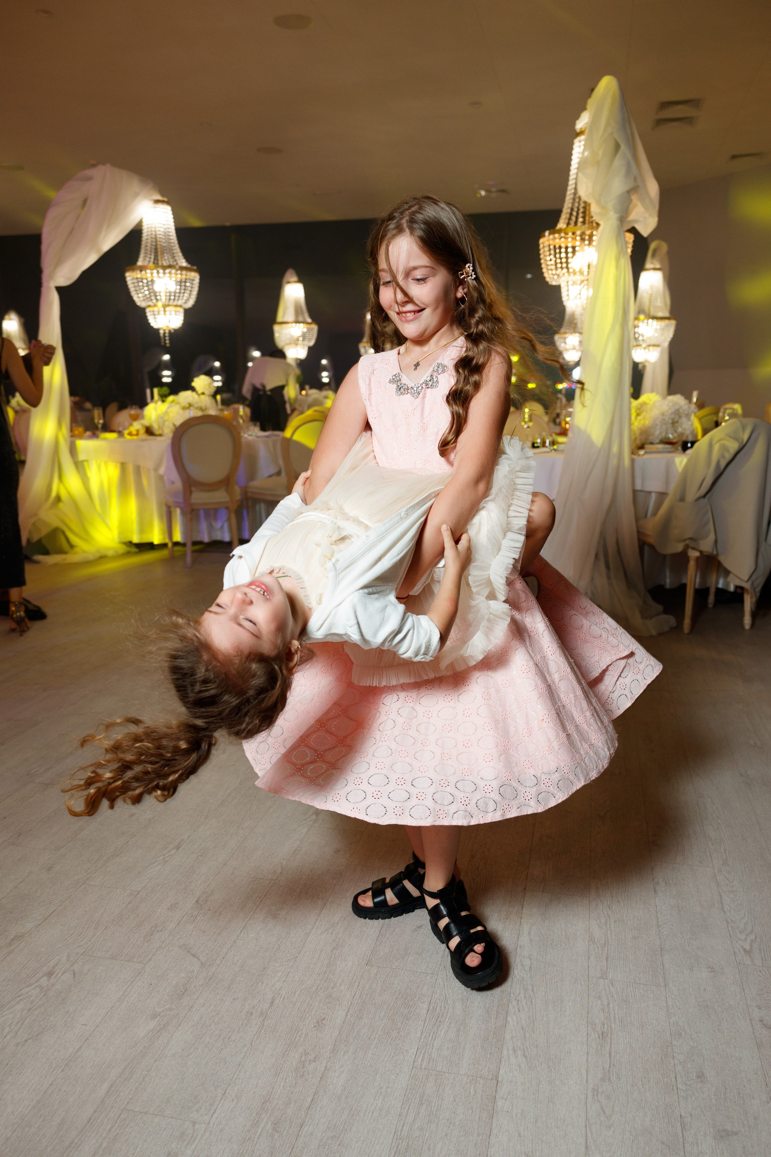 Liveriu & Tatiana | Fotografie de nuntă. Scarlat Photography