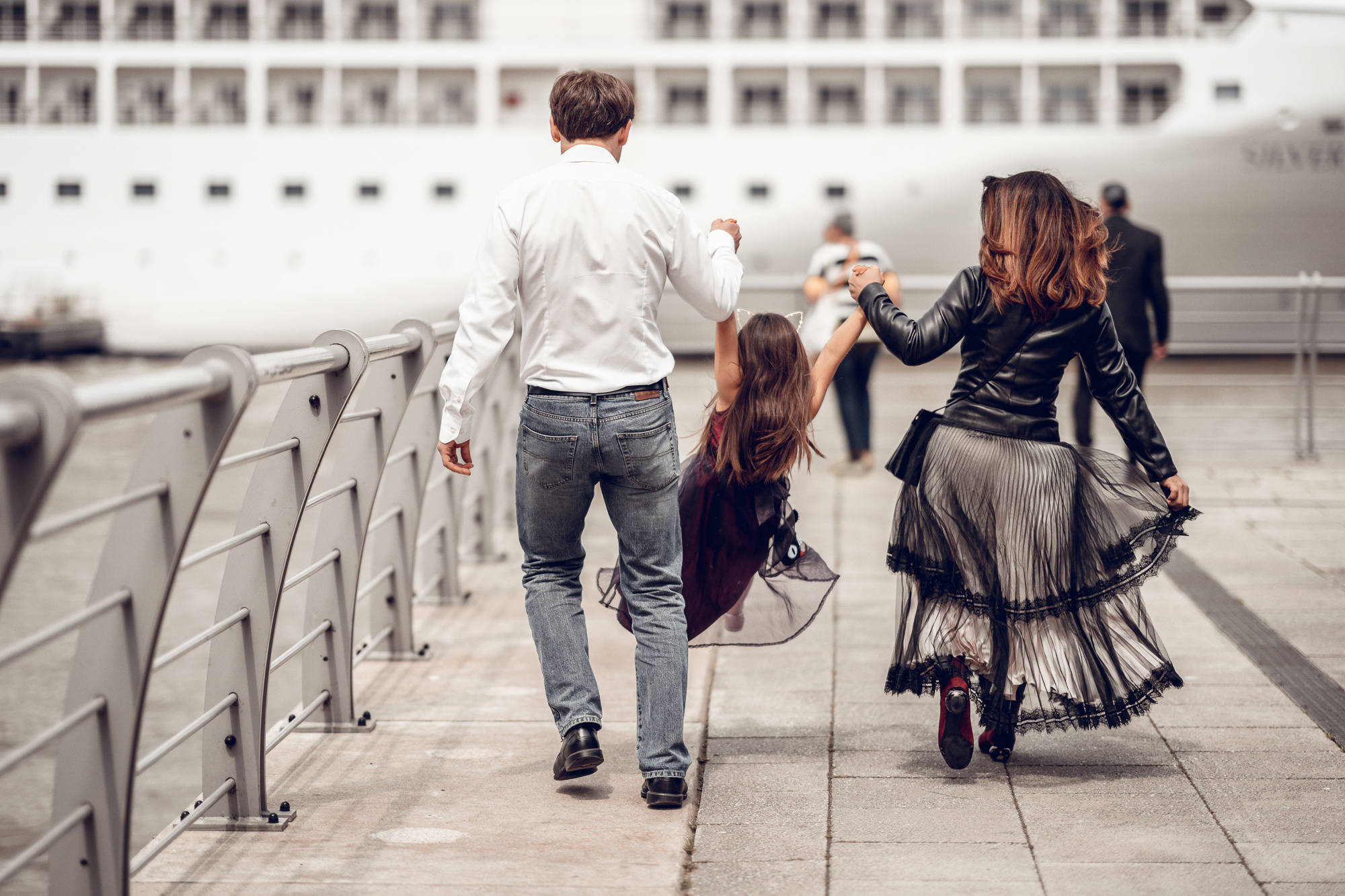 ONE SPRING DAY. Professional garden design and photography services in London