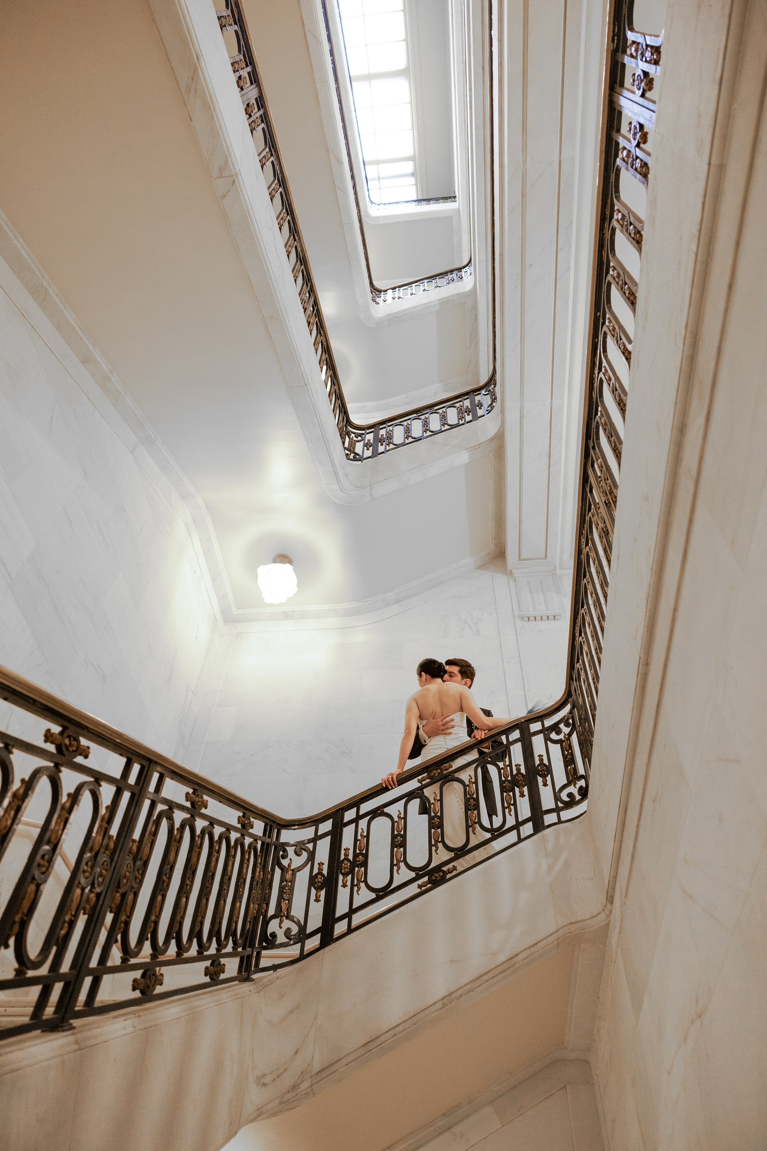 Цветокоррекция. Аяна Крапивкина — профессиональная ретушь и AI-визуал