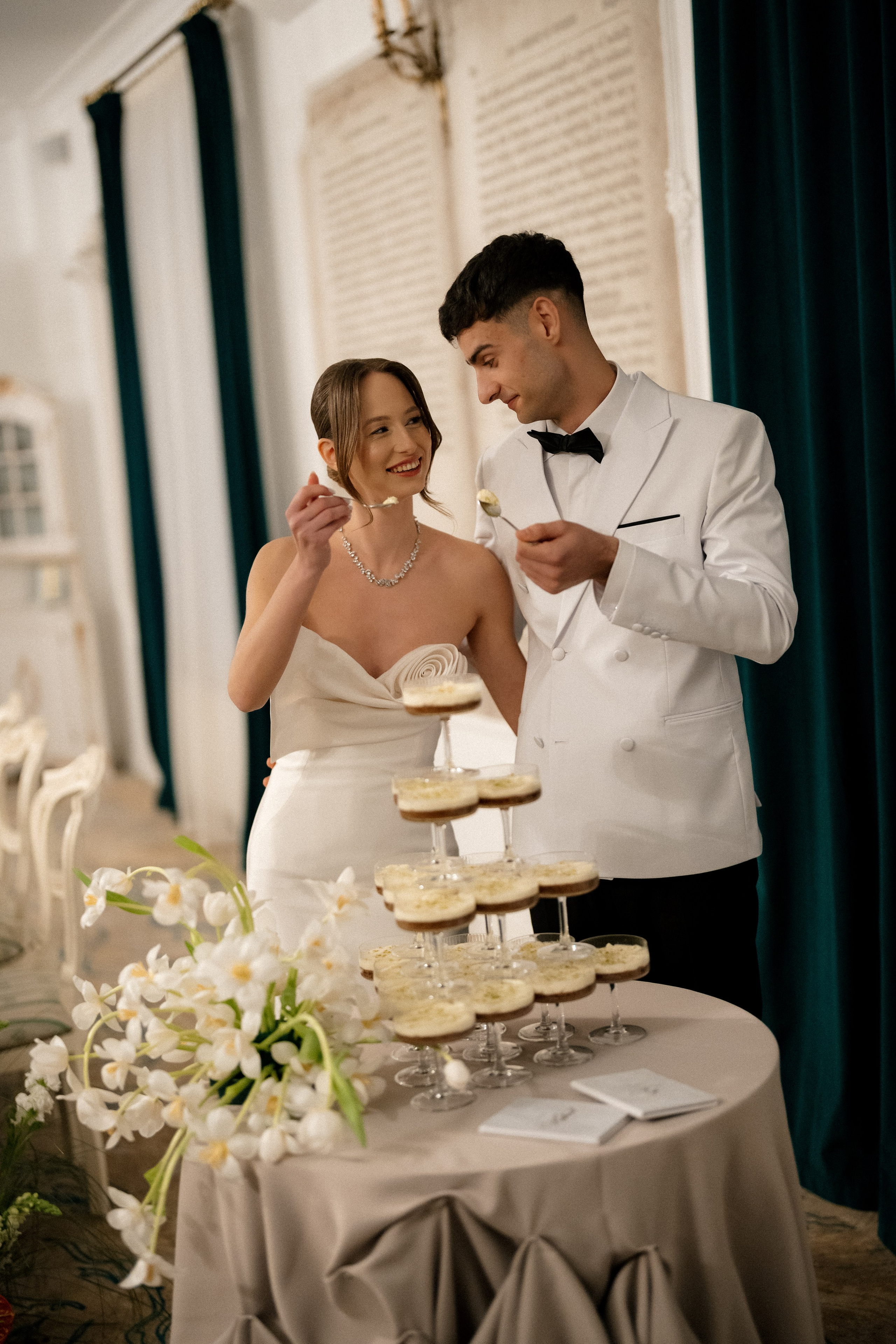 Julia & Andrew. Destination Wedding Photographer Alex Pasarelu