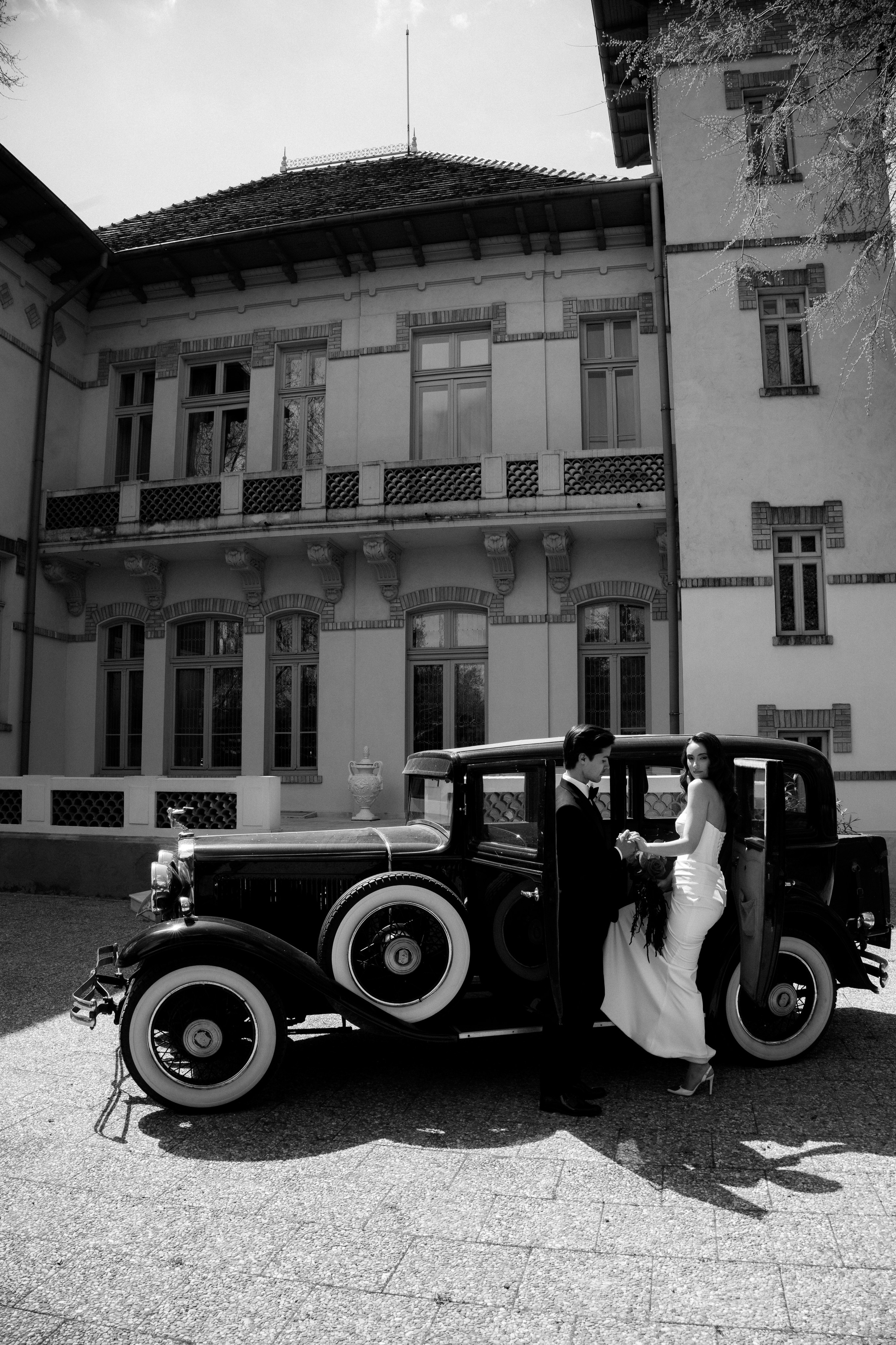 Claudia & Michail. Destination Wedding Photographer Alex Pasarelu