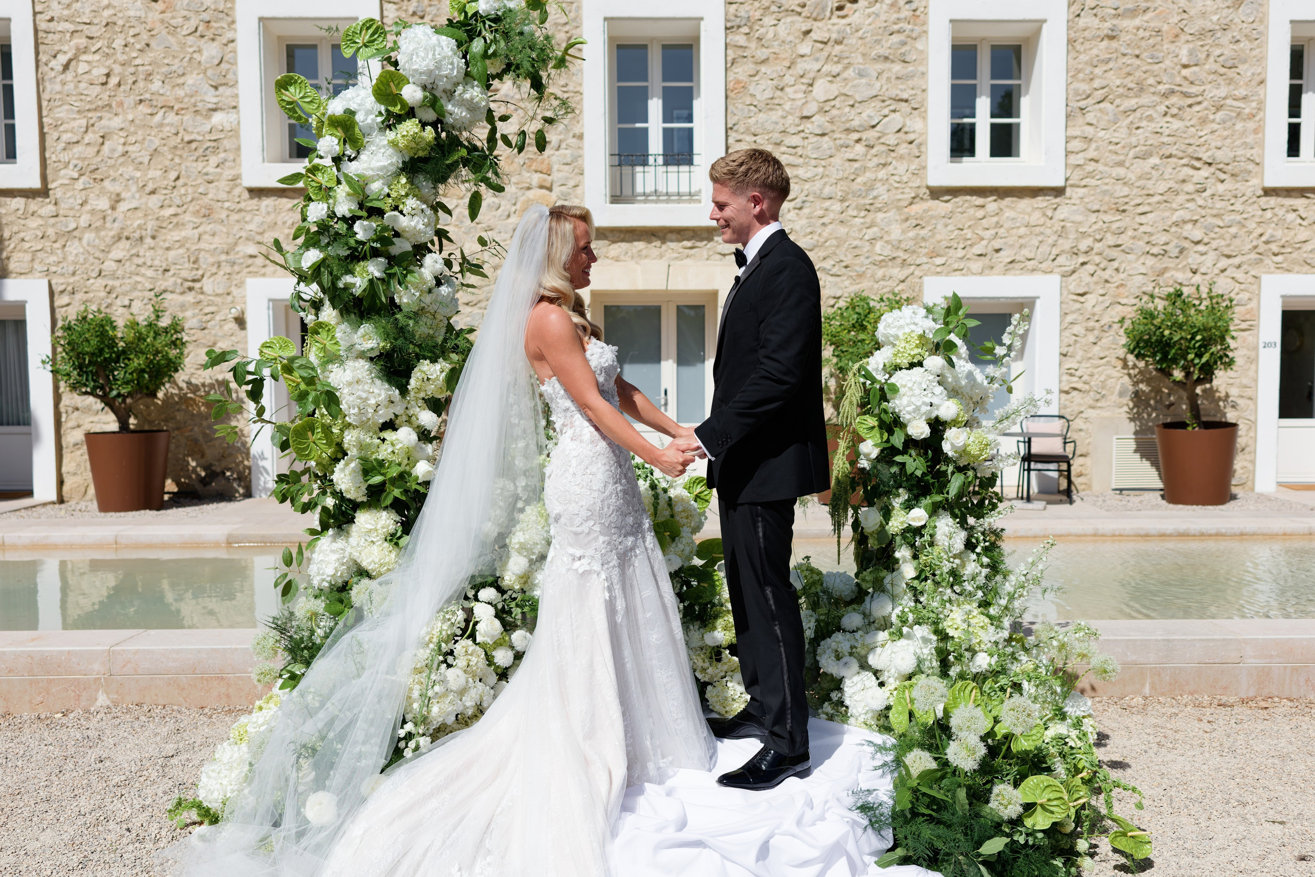 Wedding at Château L’Hospitalet in Narbonne, France. Destination Wedding Photographer — Nikita Burtsev