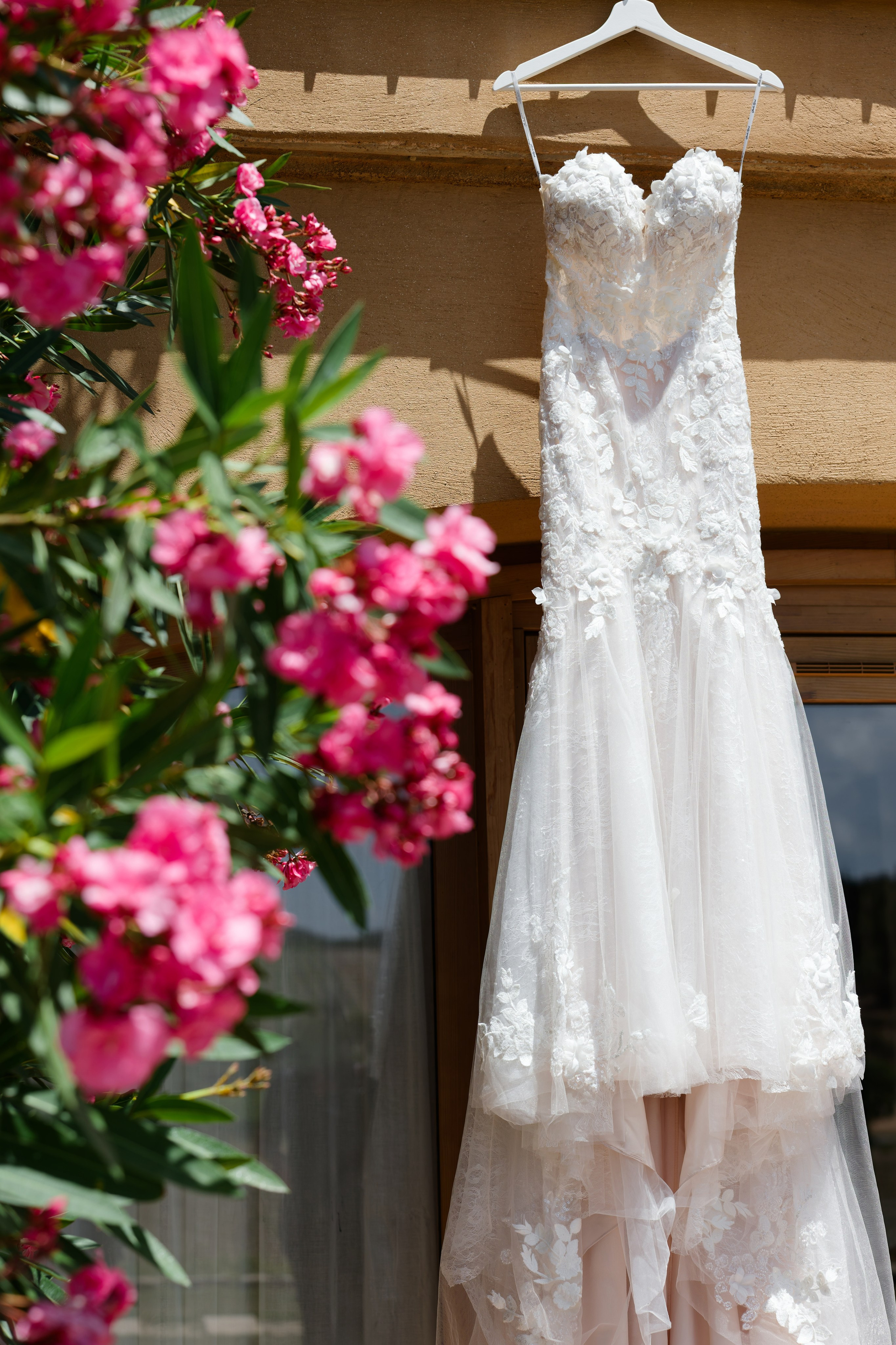 Wedding at Château L’Hospitalet in Narbonne, France. Destination Wedding Photographer — Nikita Burtsev
