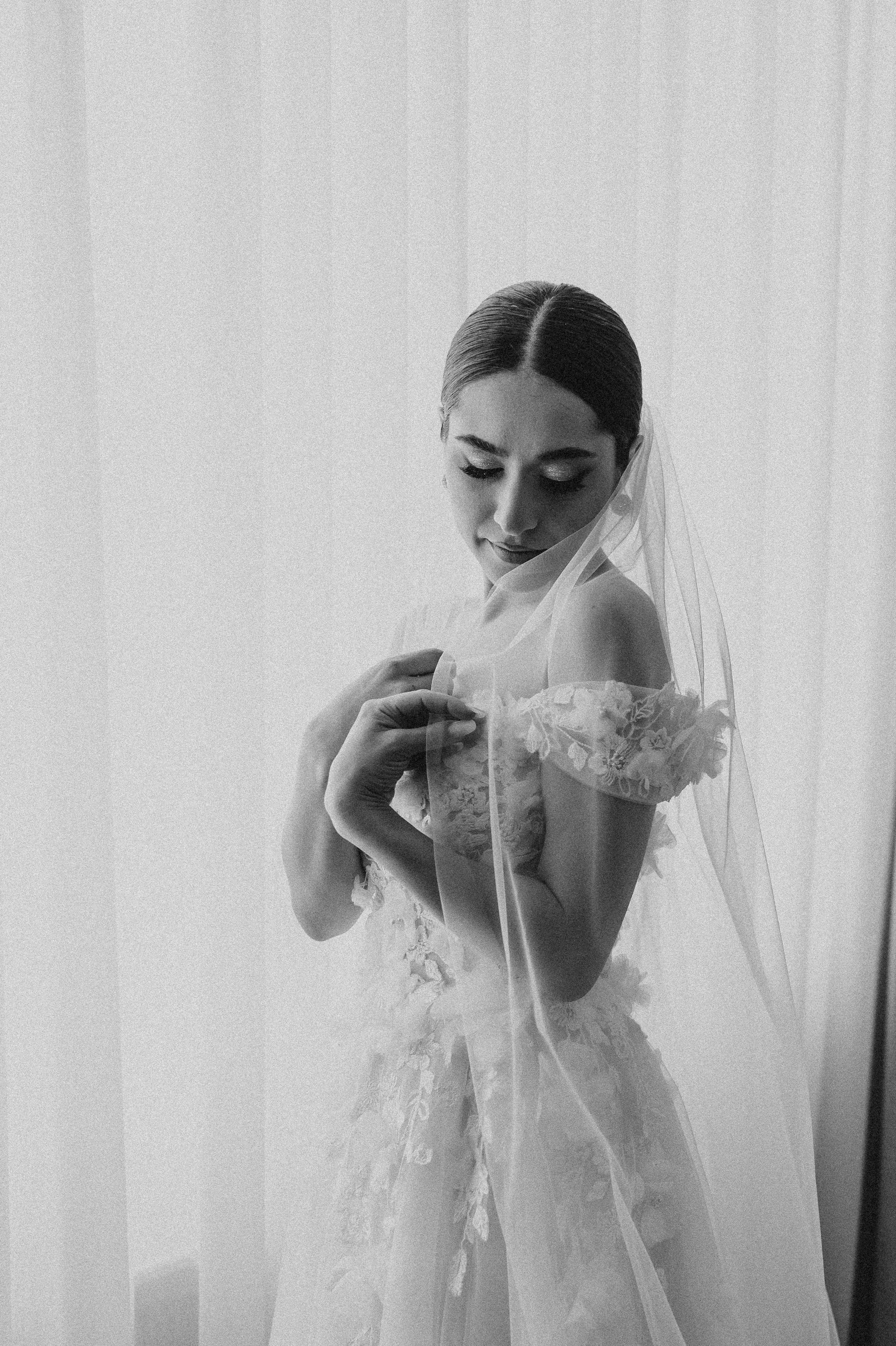 Nunta la Hotel Capitol Iasi. Proud Vision Weddings | Wedding Photography & Film — Servicii profesionale Foto Video Nunta Iasi