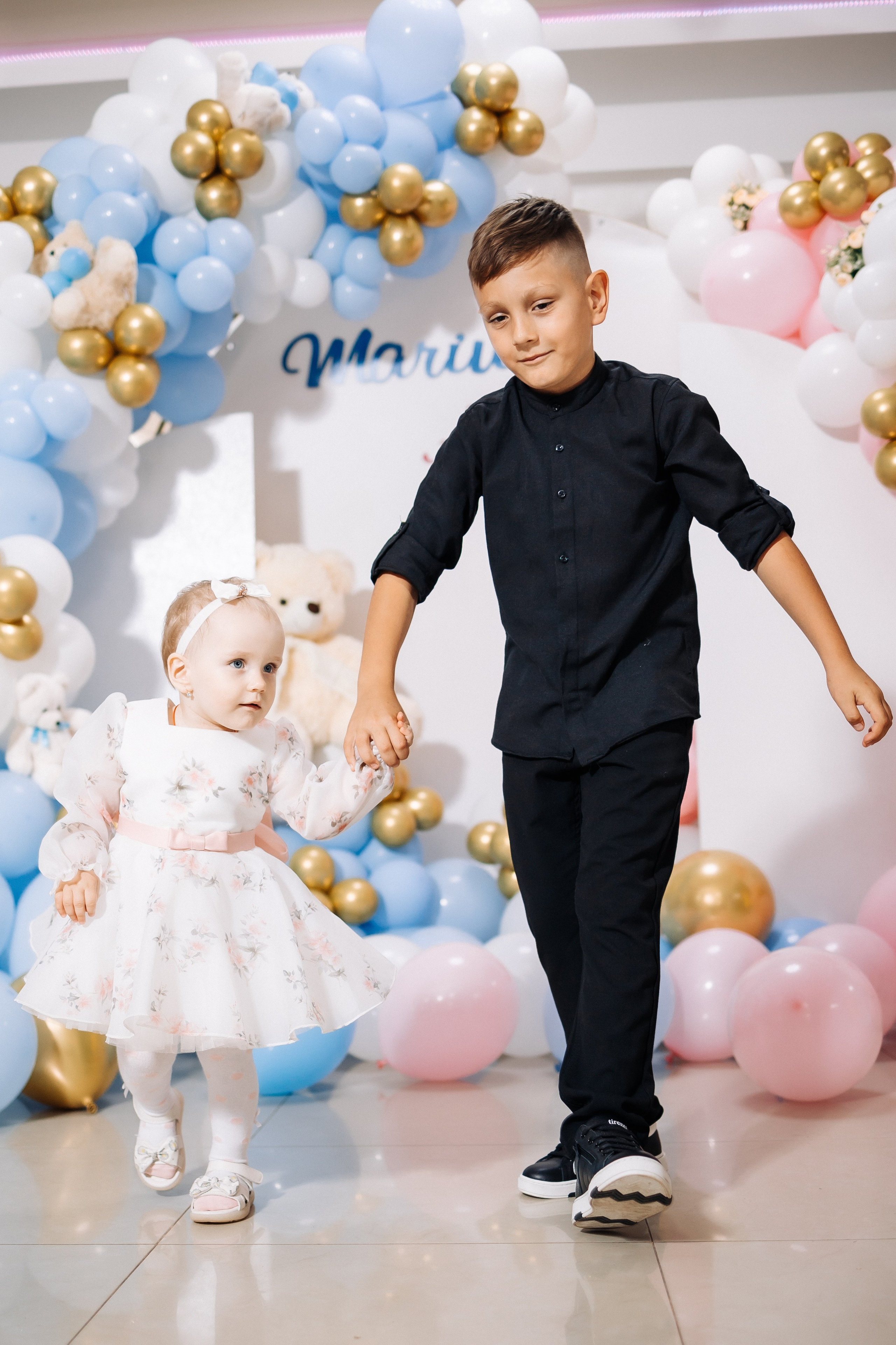 Marius & Amelia. Fotograful evenimentului tău