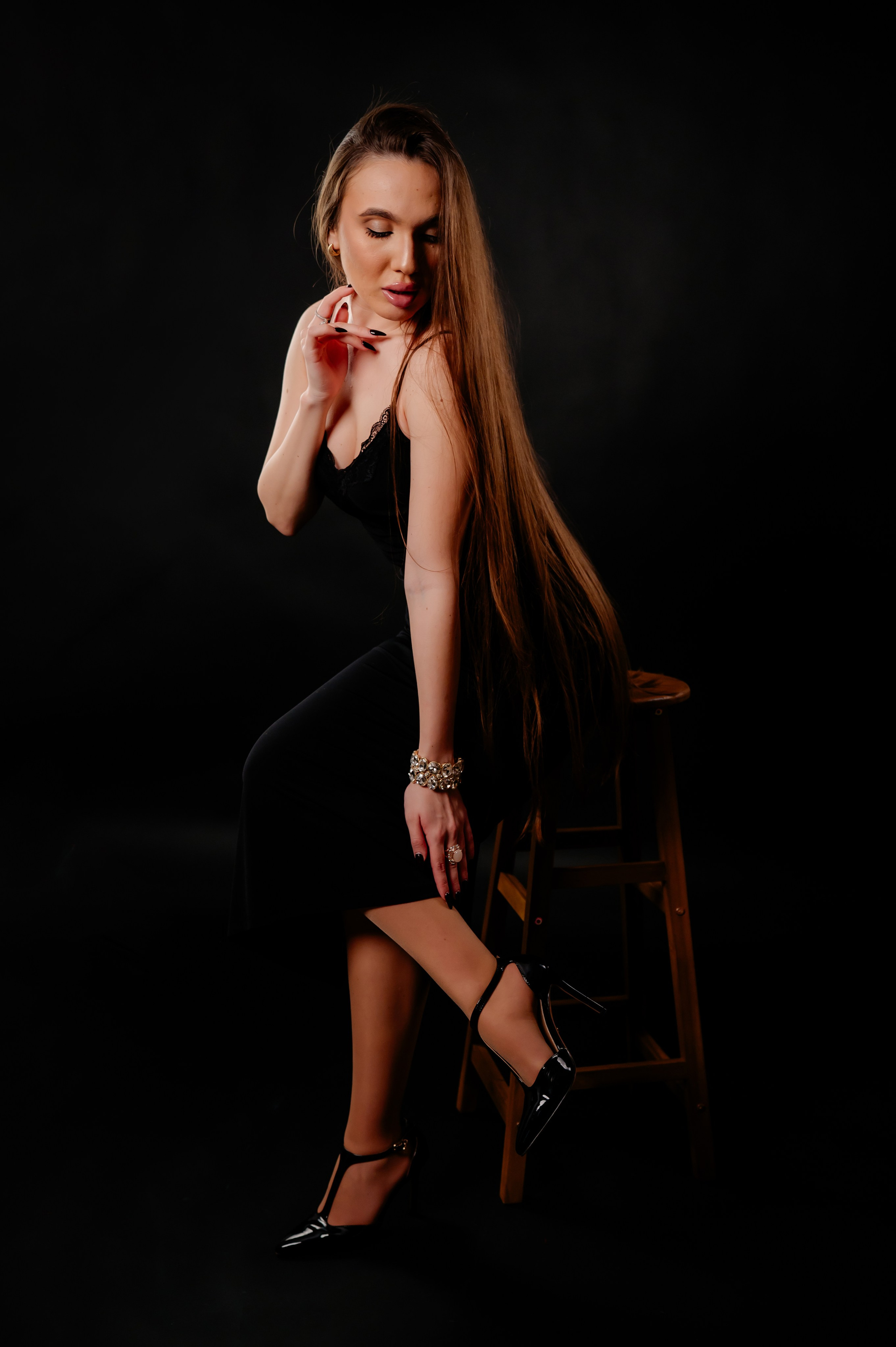 Larisa. Andrei Samuel – Fotograf București | Evenimente, Studio, Imobiliare, Produs