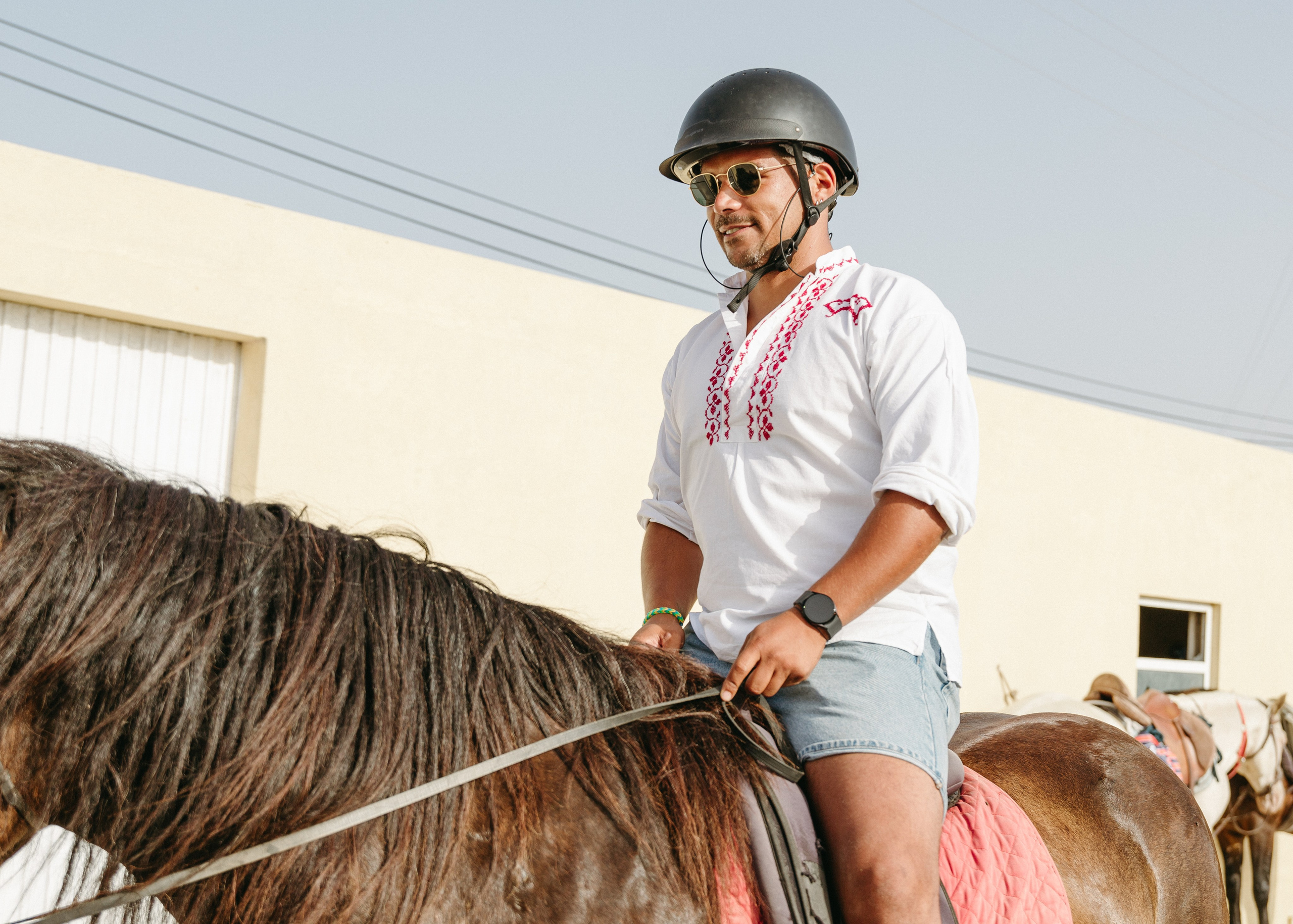 Marlene & Tiago com filhos. Passeios a Cavalo na Praia Peniche | Eco Salgados Agroturismo