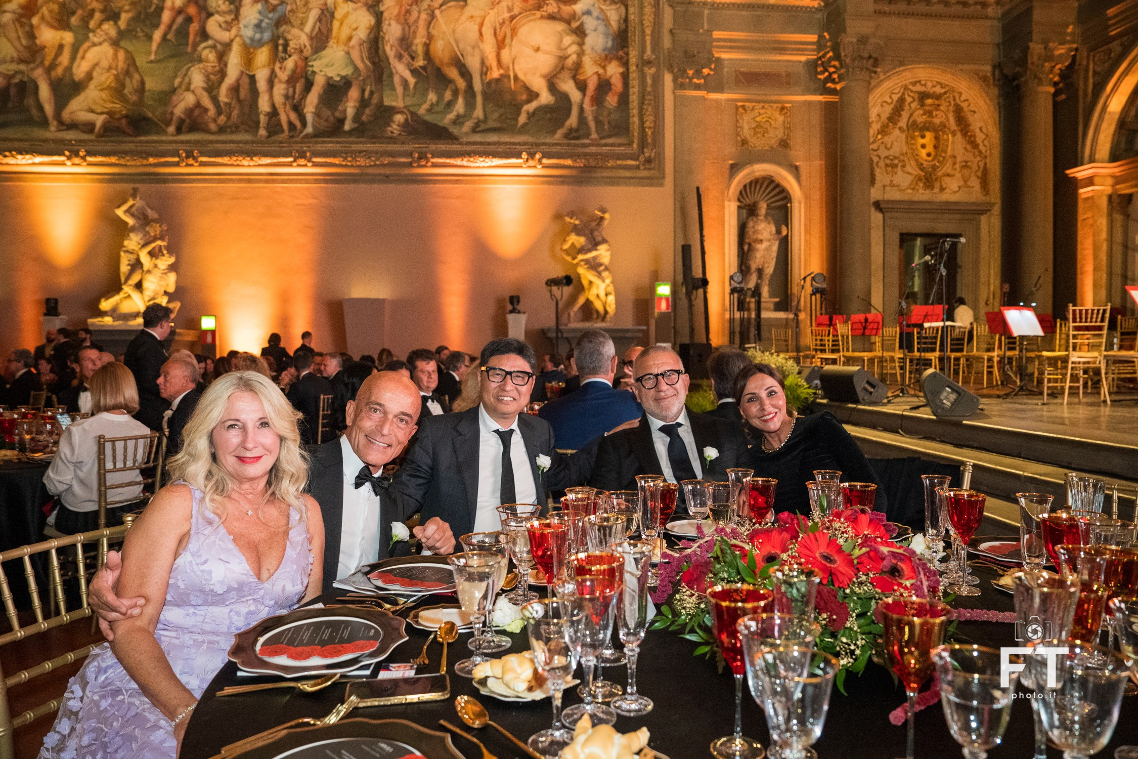 Luxury Charity Dinner ANT. Ftphoto