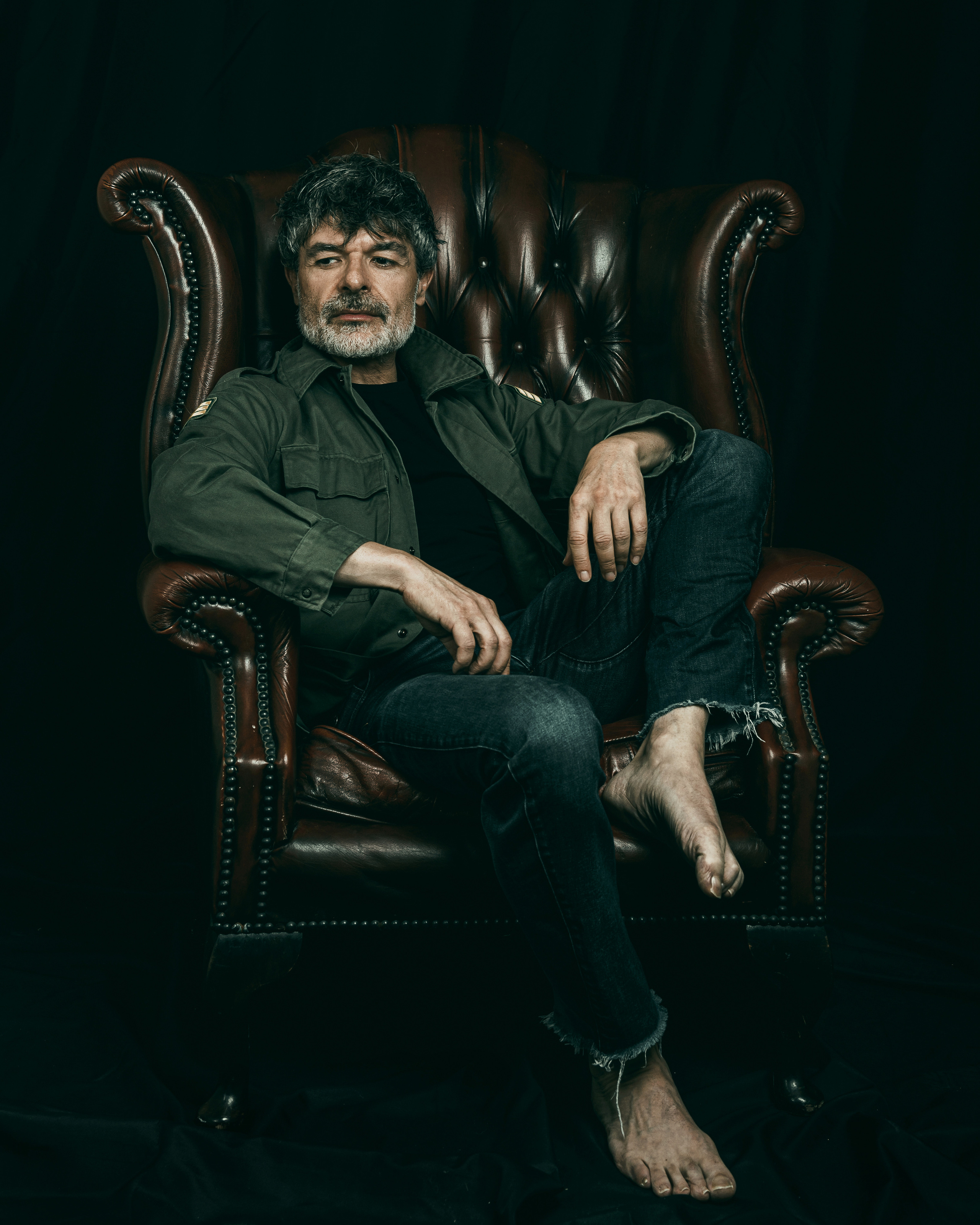 Nacho Guerreros. Студийная фотосессия для испанского актера