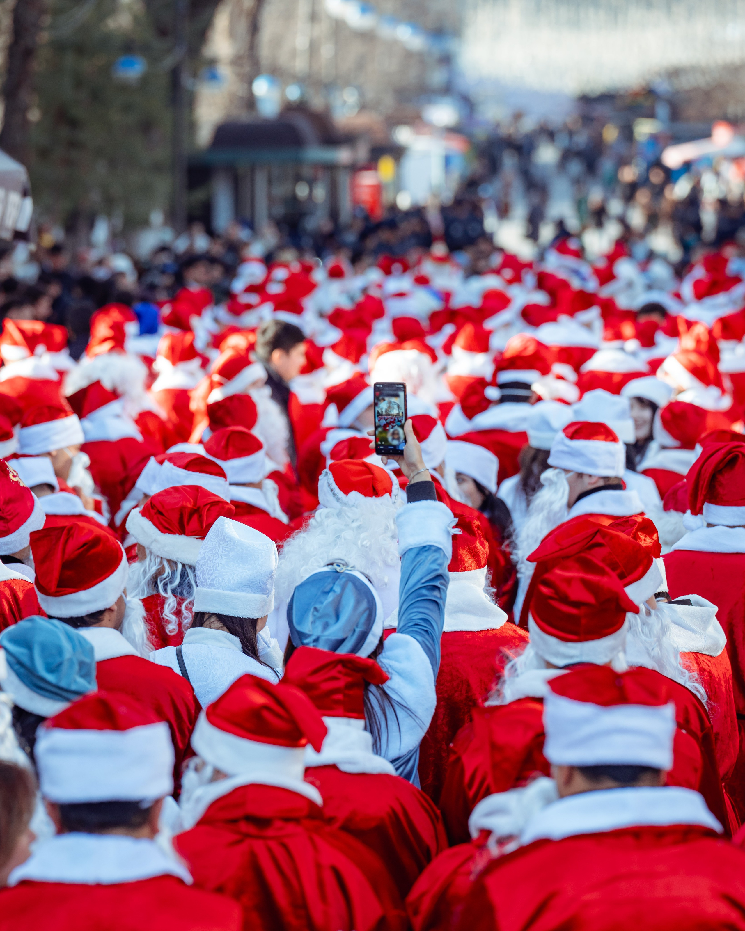 Парад Дедов Морозов. Георгий Намазов | Фотограф в Ташкенте
