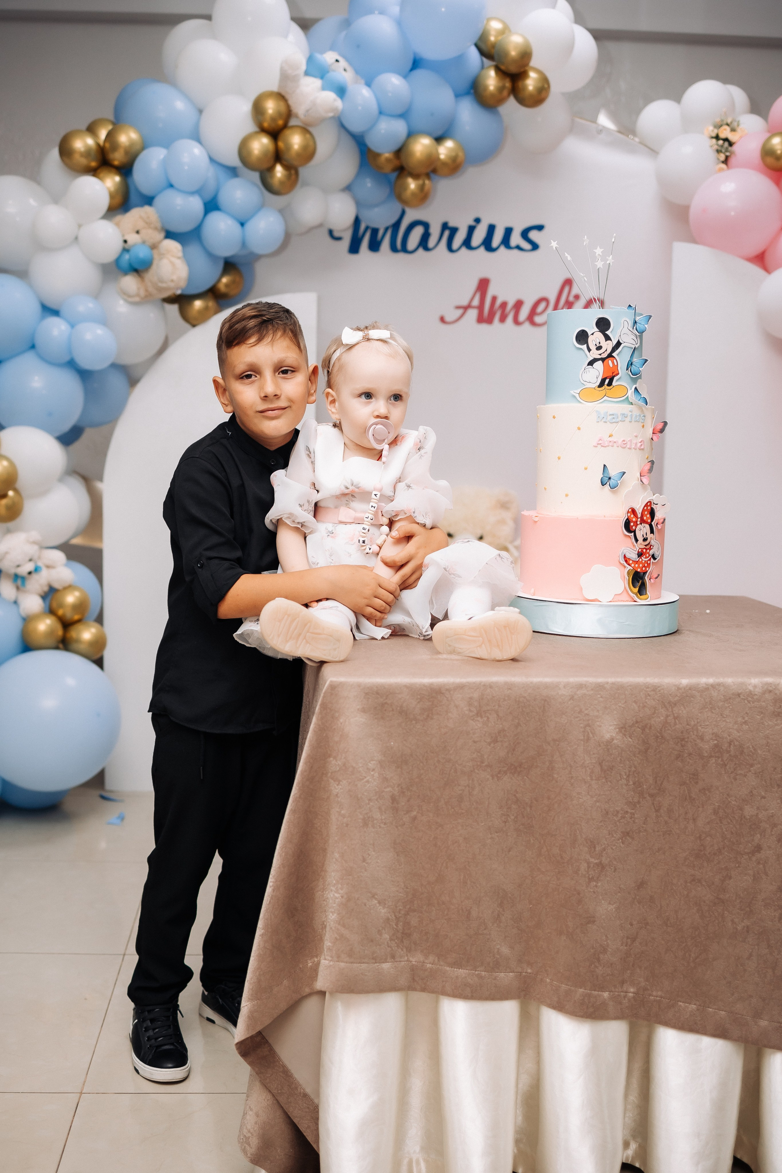 Marius & Amelia. Fotograful evenimentului tău