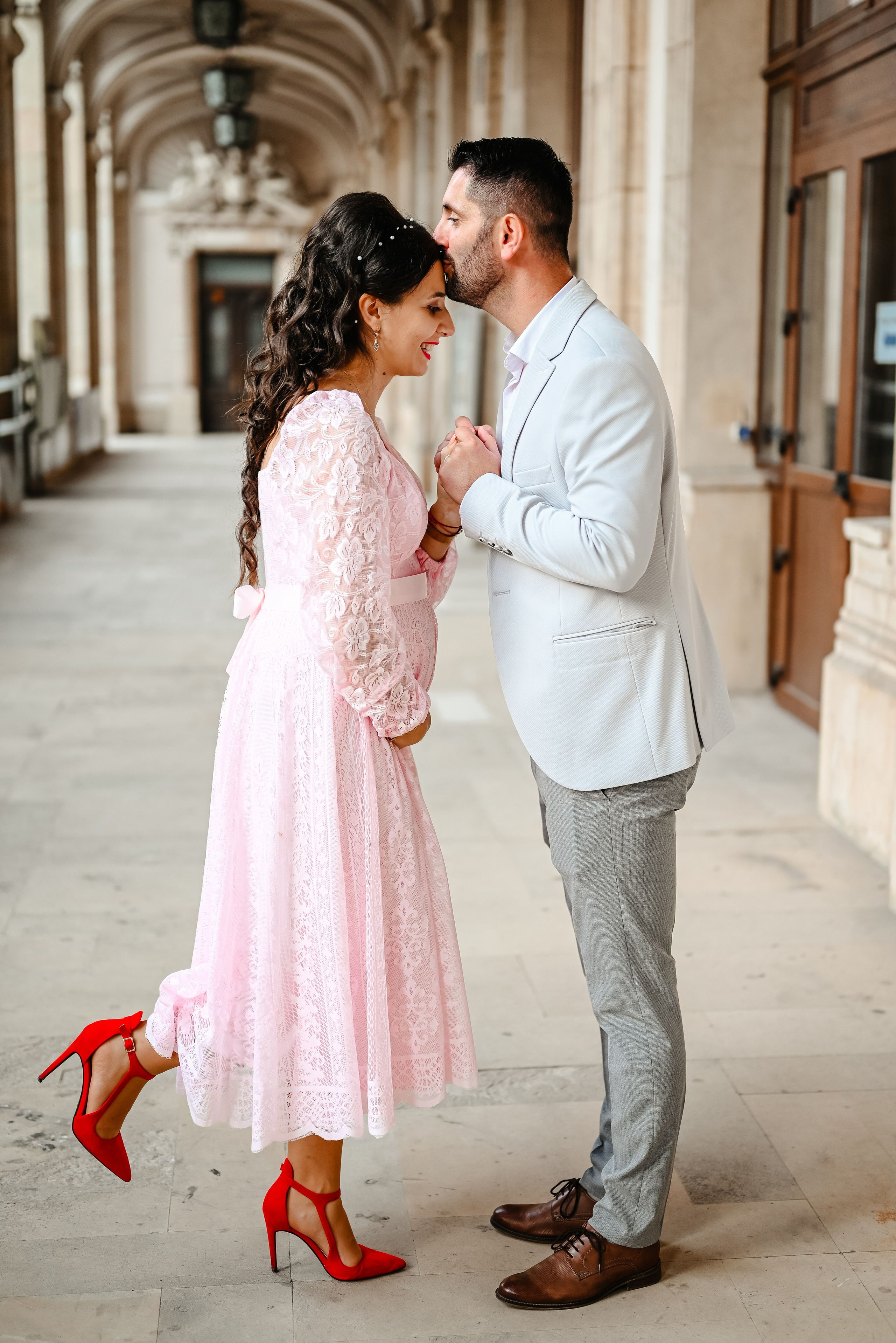 Ședința maternitate Alexandra si Andrei, Calea Victoriei. Ana Maria Dragan Fotograf Evenimente