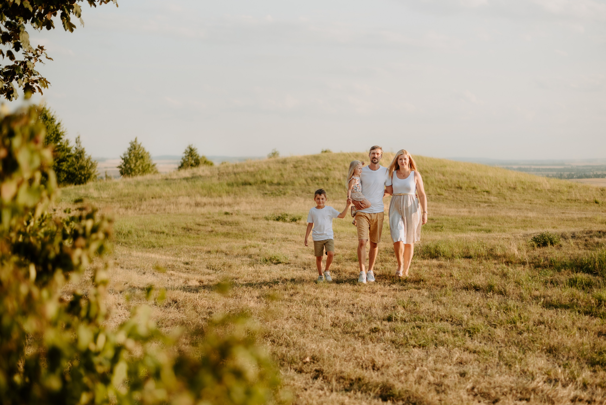 Lucka and family. Lifestyle, wedding and family photographer