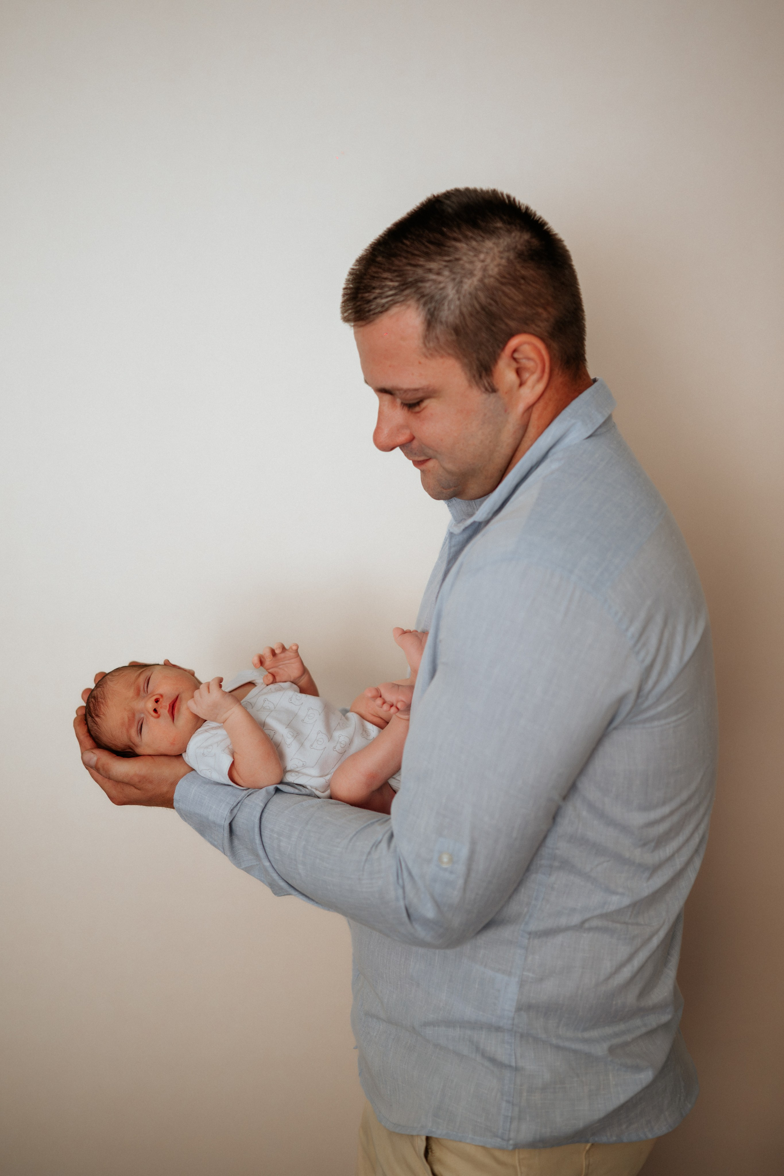 Balša - fotografisanje bebe kod kuće. Dečiji i porodični fotograf