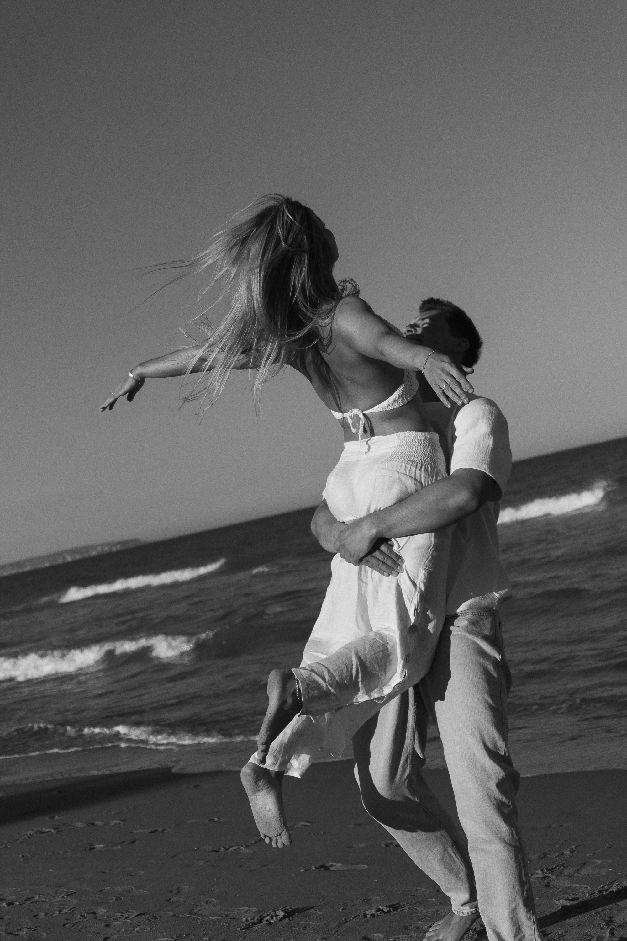 Love Story at Sunset in Torrevieja and Alicante | Romantic Photoshoot by Andrey Lukovnikov