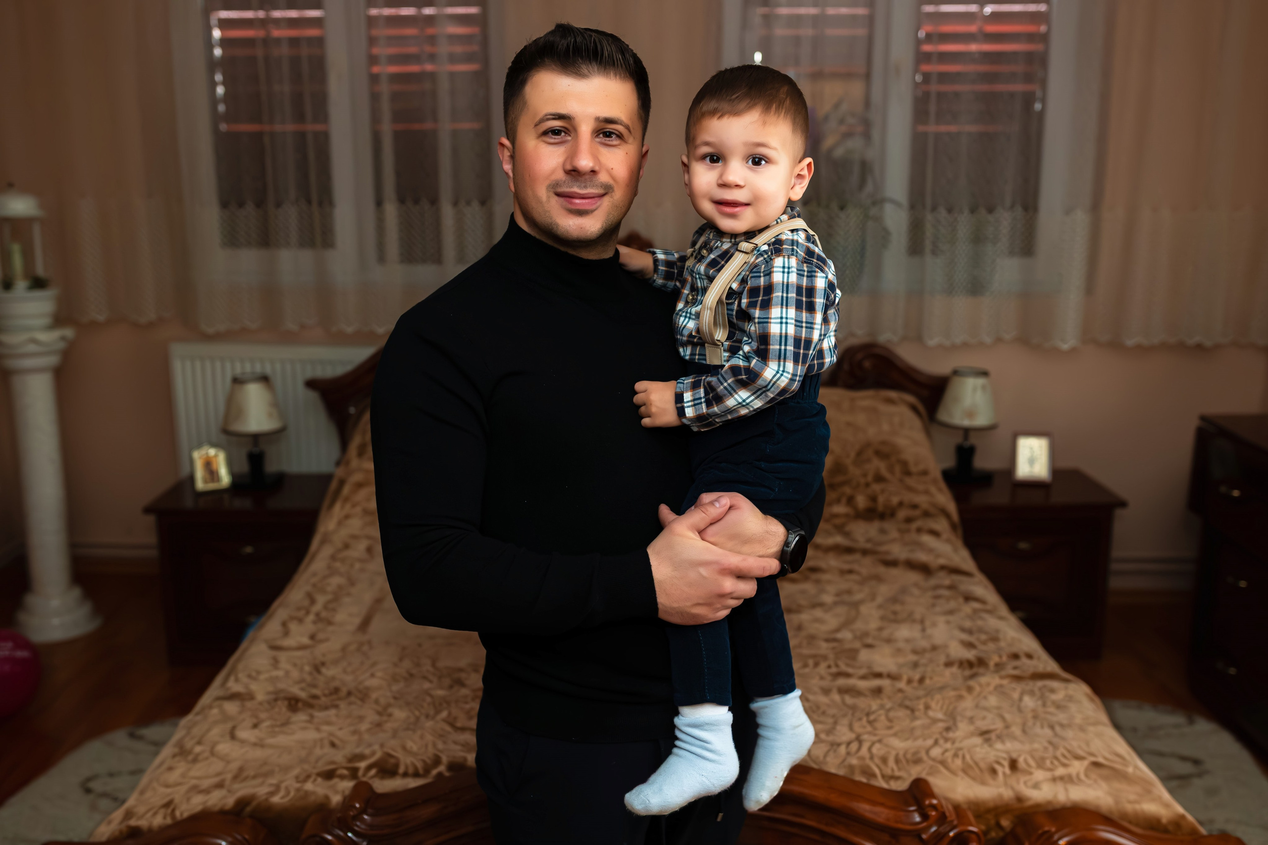 Thea. Ionut Brehuescu — Fotograf