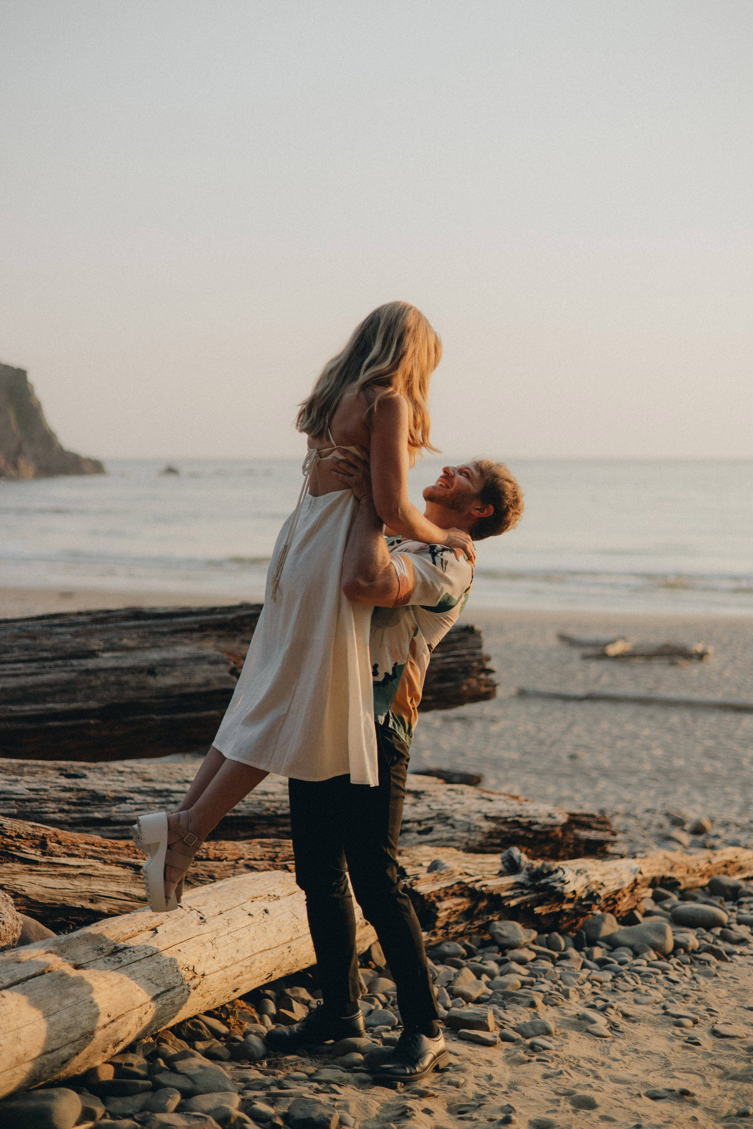 Engagement Photography at Cannon Beach | Jessie & Isaac's Session by Georgy Shishkin | Capturing Moments in Portland, Seattle, Bend & Oregon. Capturing Love in the Heart of the Pacific Northwes