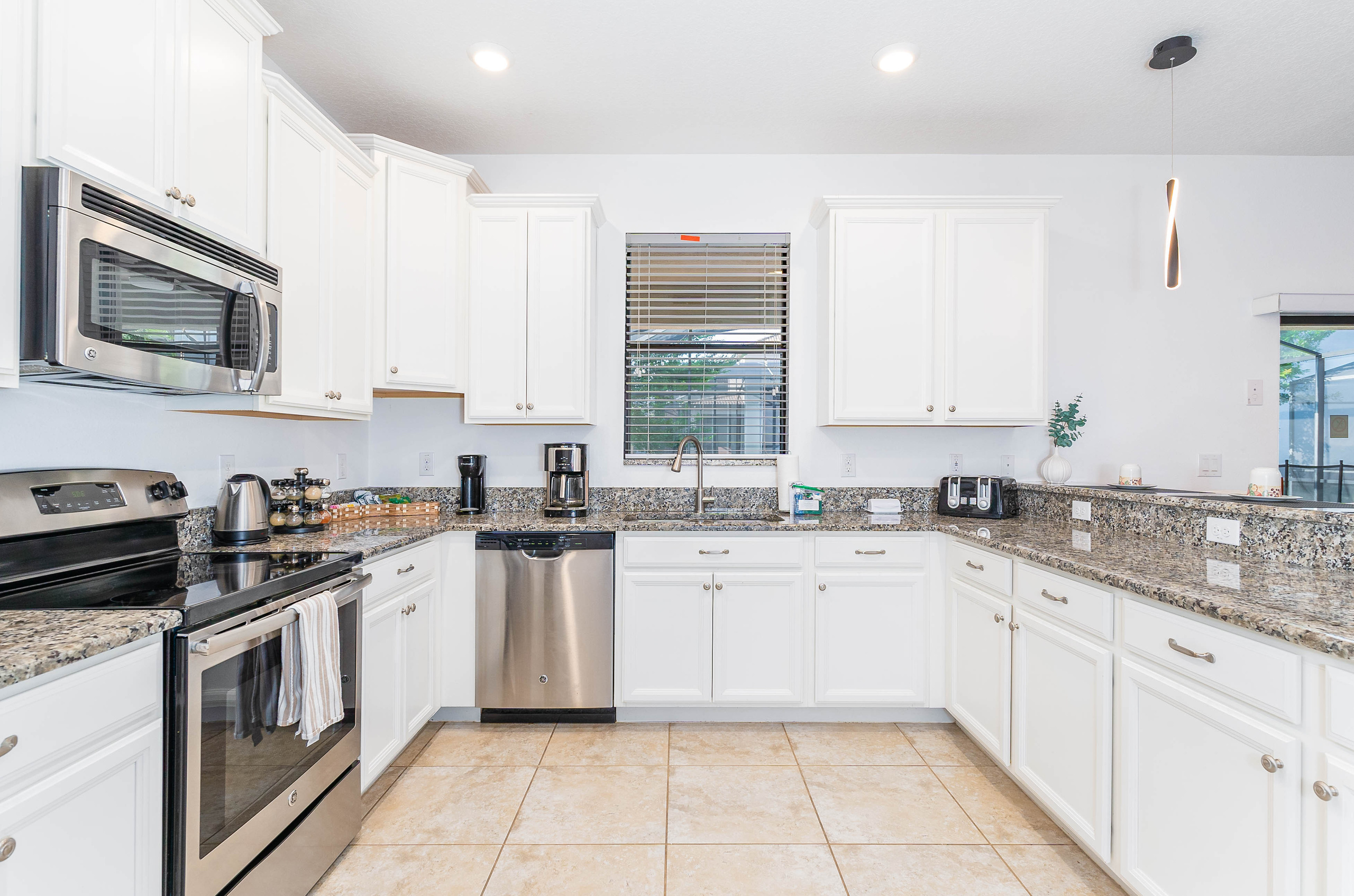 Masha Kapriyanchuk a real estate photographer