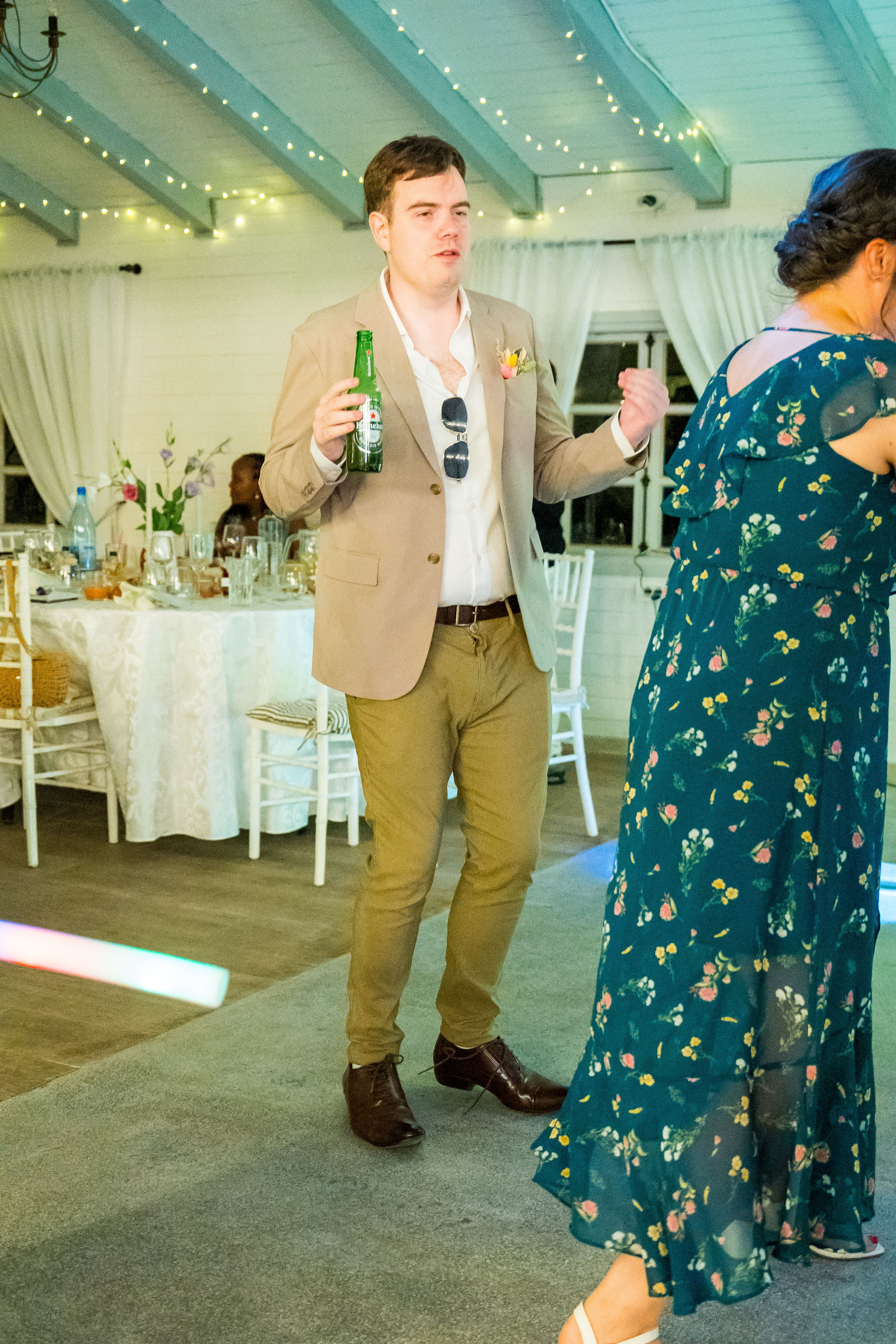 PARTY. Gabriel Florea — Fotograf nuntă București