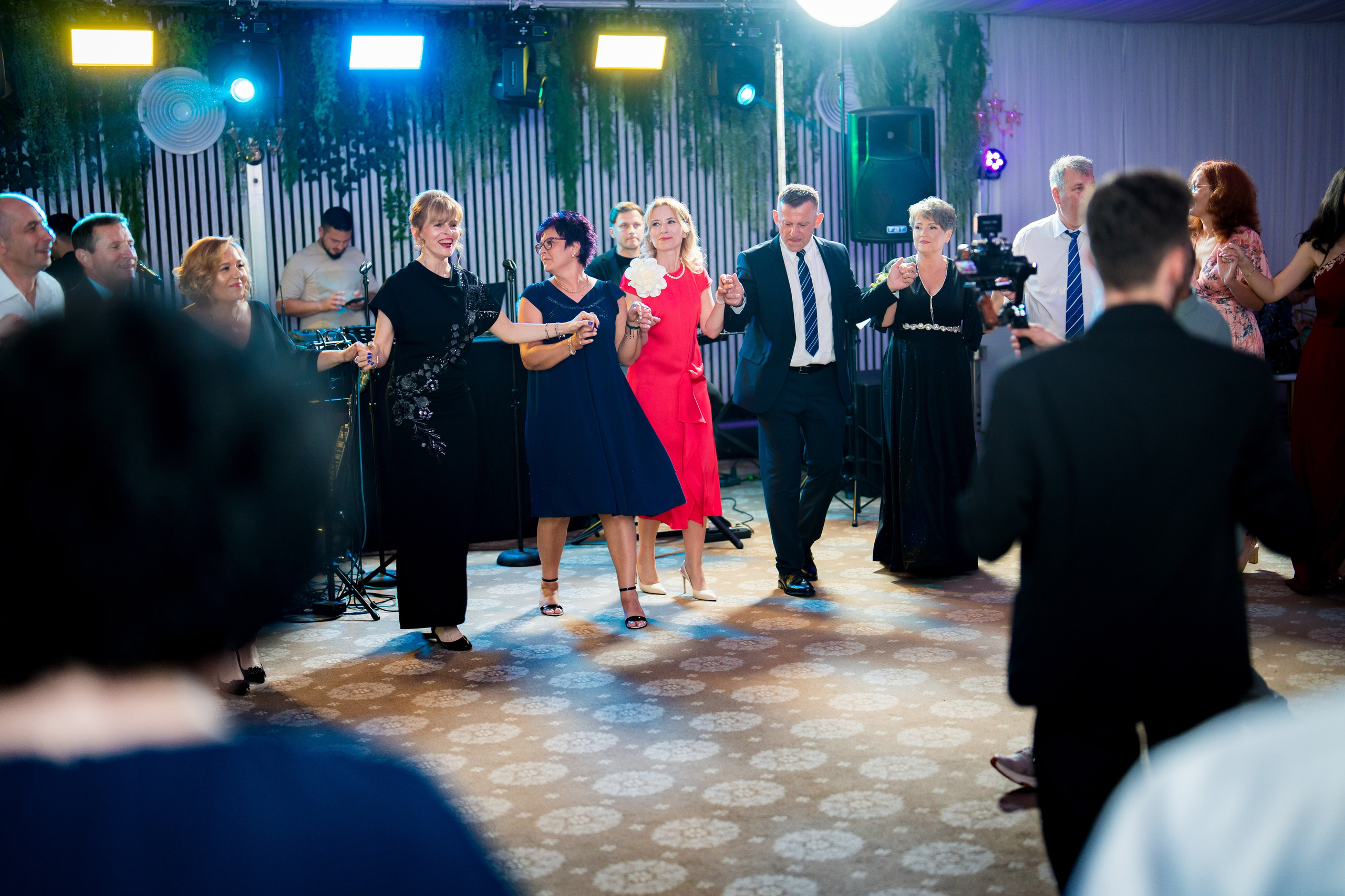 PARTY. Gabriel Florea — Fotograf nuntă București