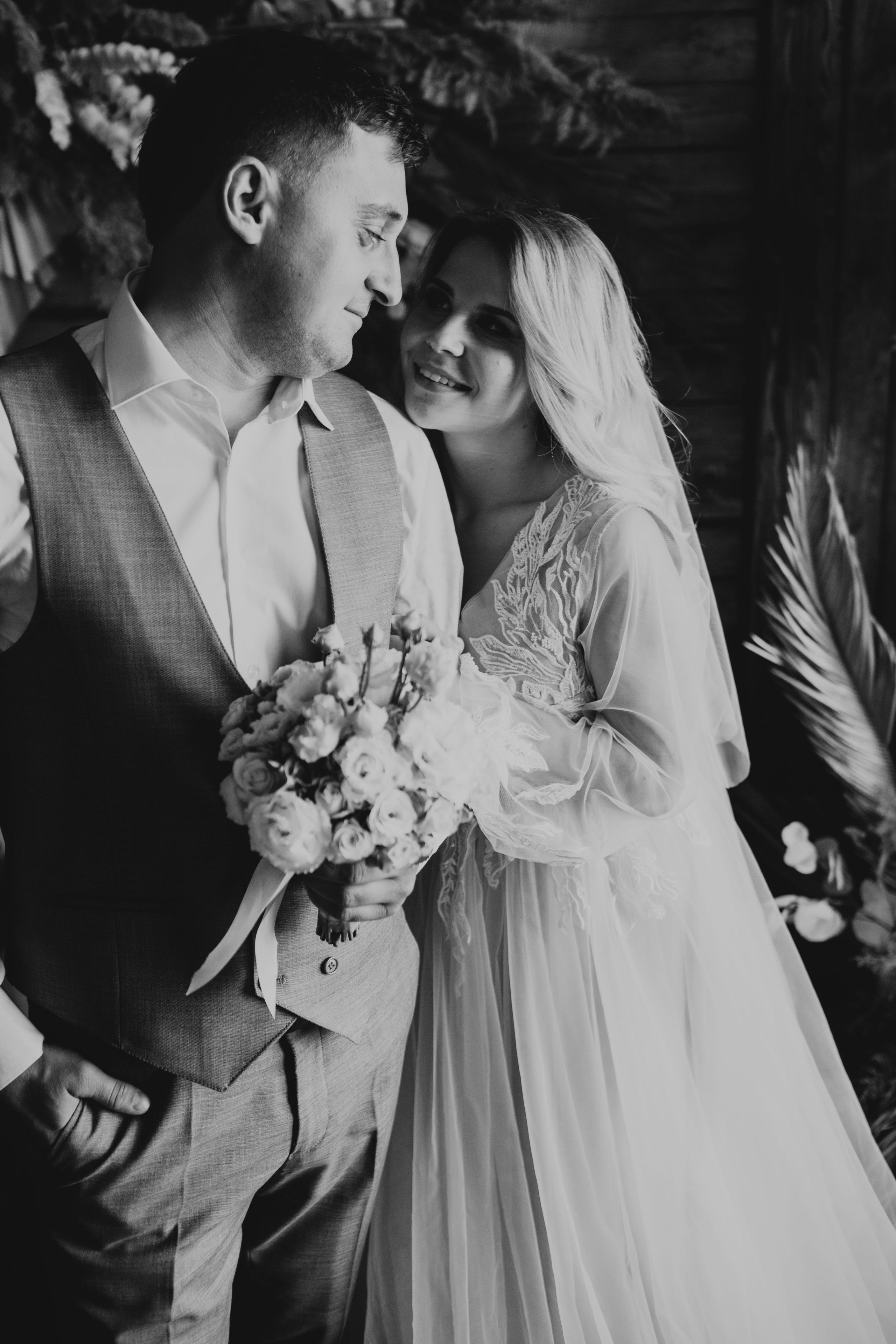 V & C. Crudueugen.com