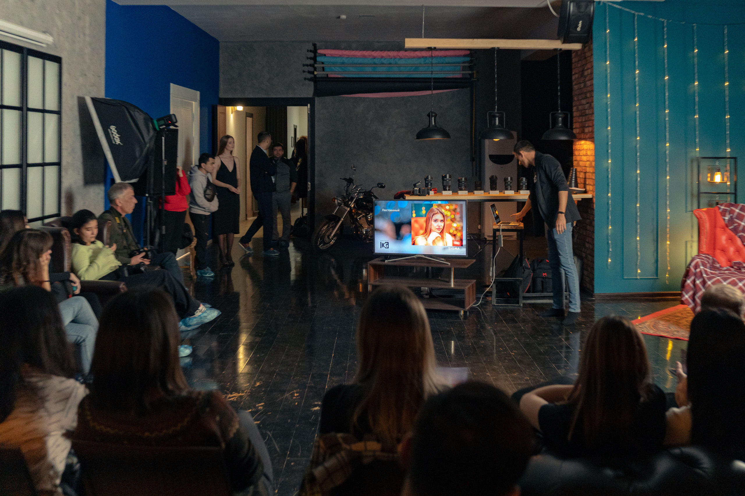 Отраженный свет. Фотограф Григорий Кравец