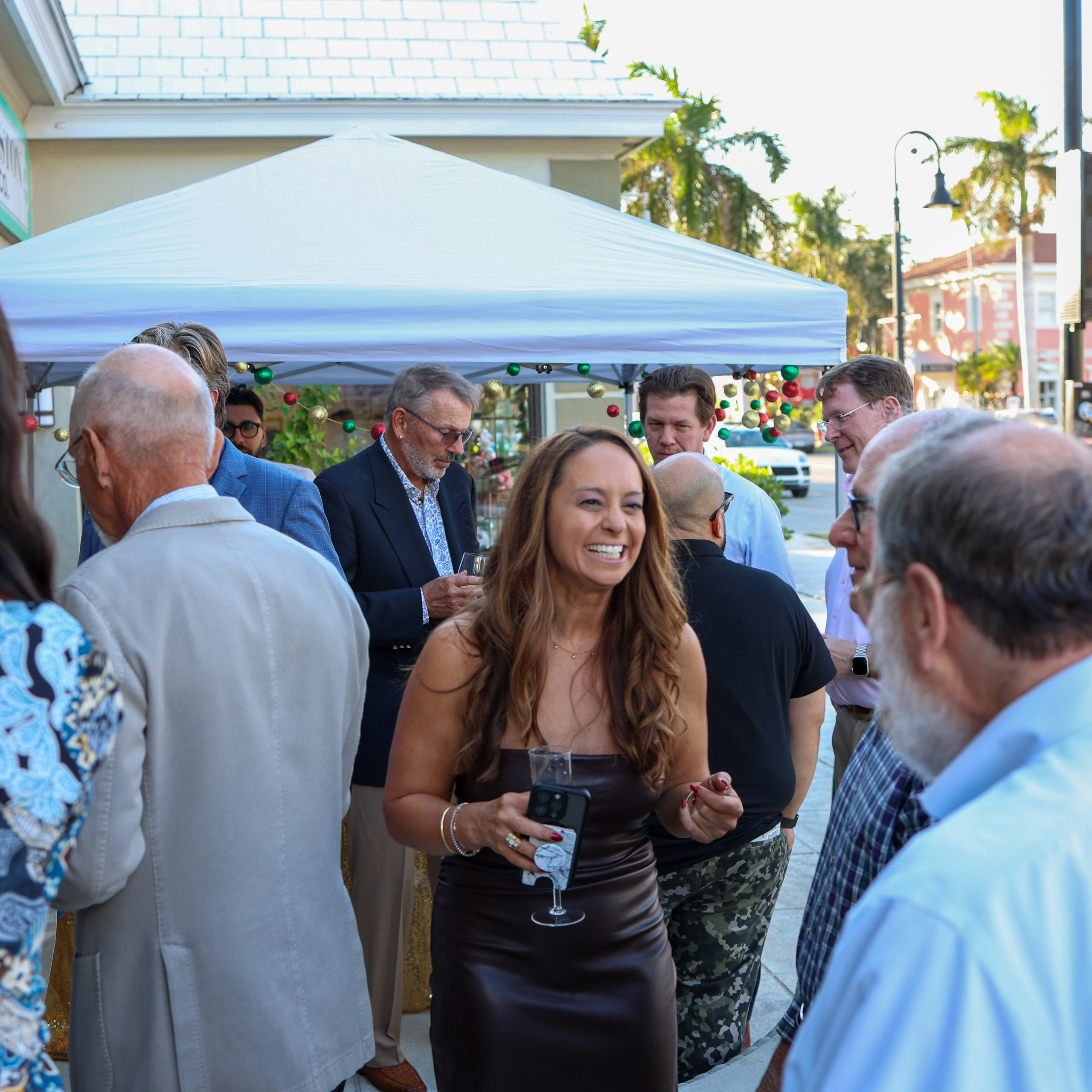 Paradise Coast Lifestyle Magazine. Out and About 239