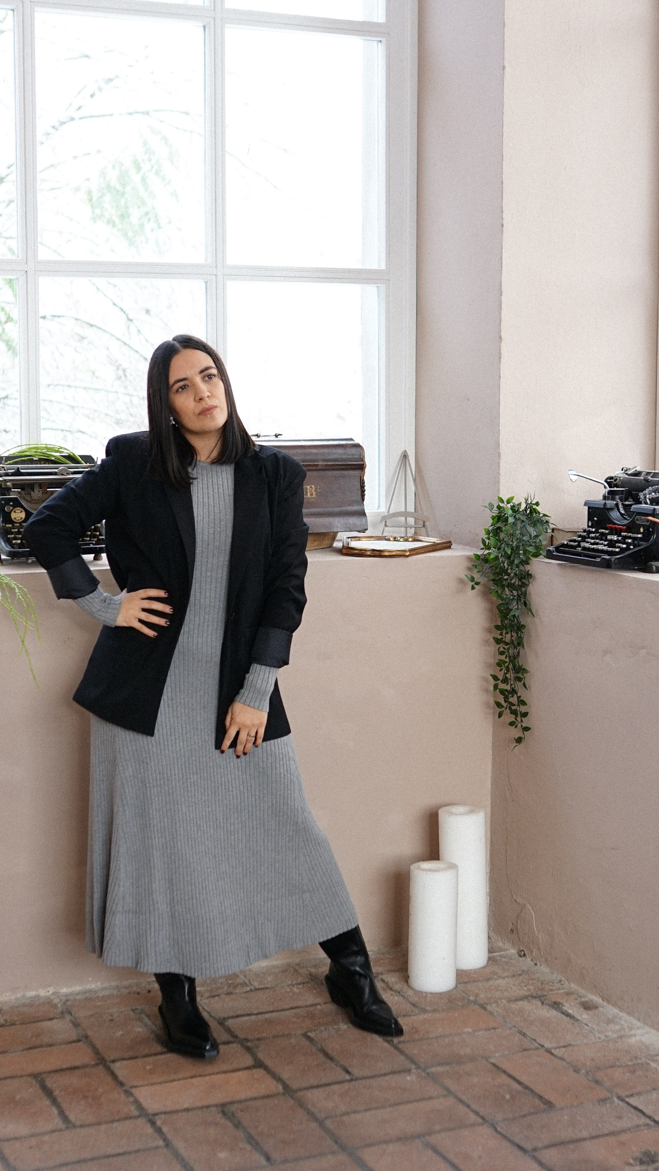 Fotografie de Portret Brașov | Artist Mădălina Beda. Madalina Beda- Artist vizual, fotograf, doula la nastere, consultant babywearing Brasov si in toata tara