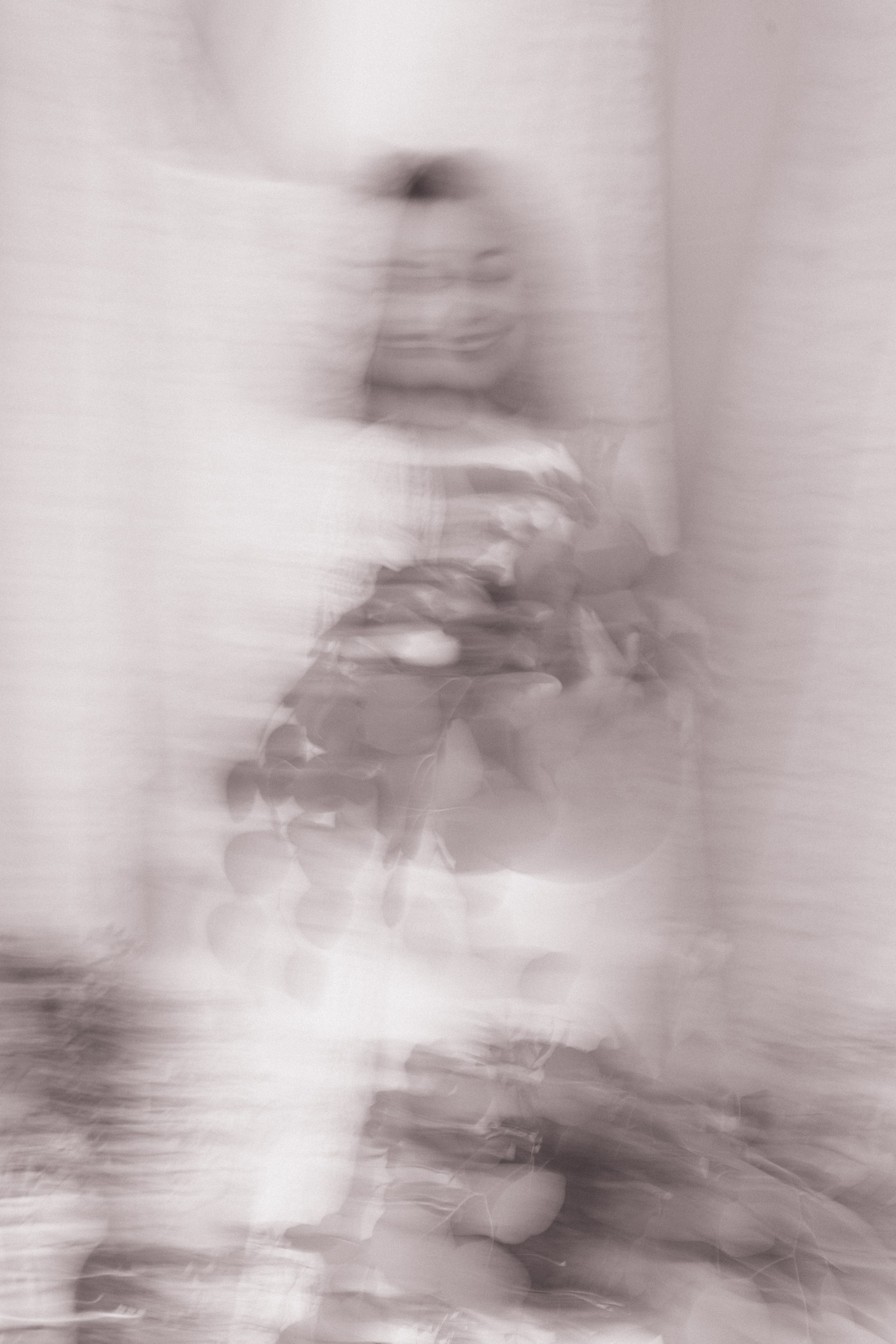 Ședințe Foto Primăvara Colorată Brașov | Mădălina Beda. Madalina Beda- Artist vizual, fotograf, doula la nastere, consultant babywearing Brasov si in toata tara