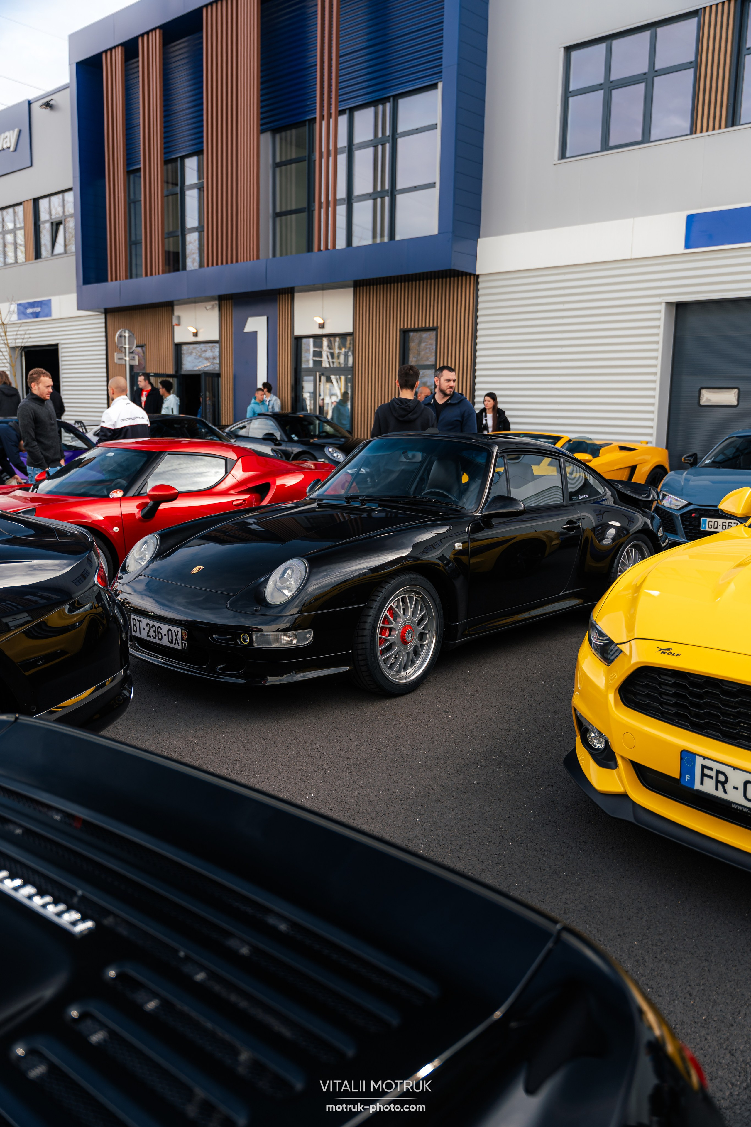 Cars and Coffee 9 mars — BEMA. Photographe de voitures à Paris — Vitalii Motruk