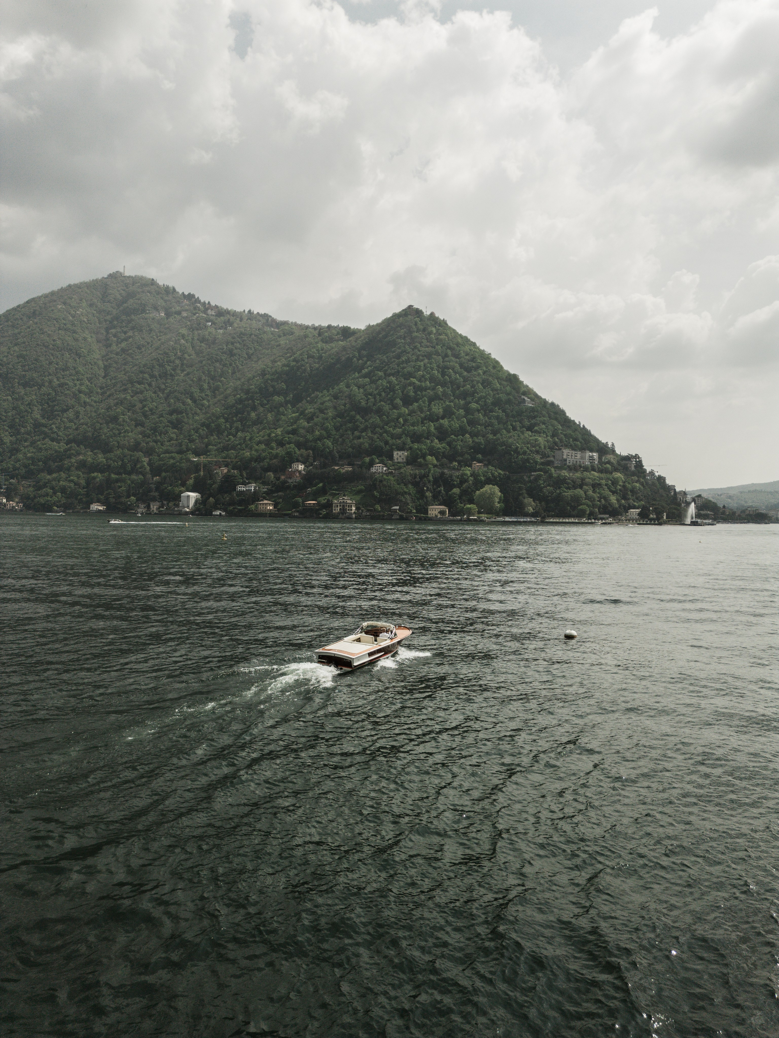 ESCAPE TO LAKE COMO. PHOTOGRAPHER IN ITALY