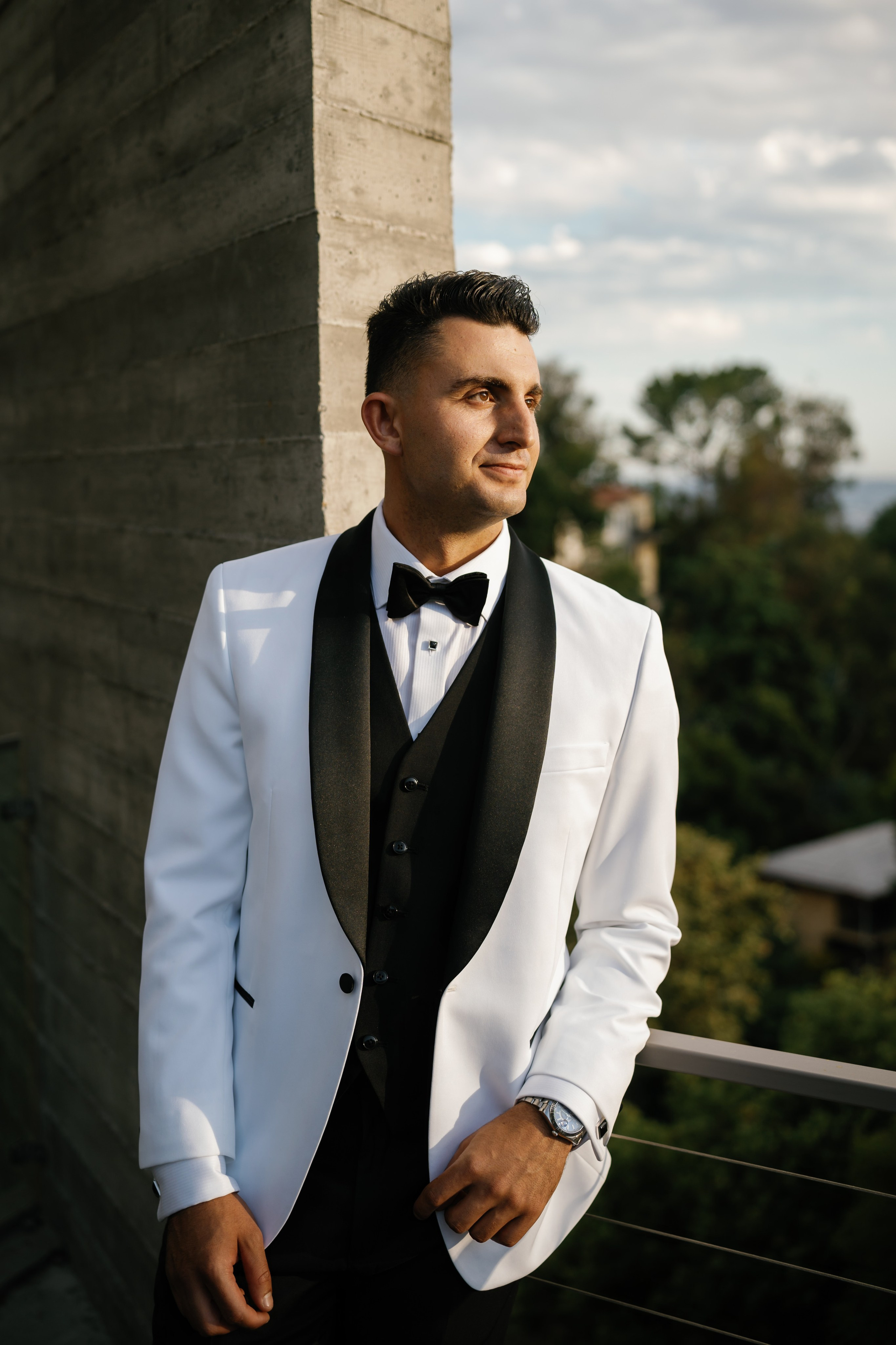 Wedding at the Hollywood Sign Venue, Los Angeles, California. Wedding Photography & Videography Team in California, Los Angeles, San Francisco, San Diego and Travel