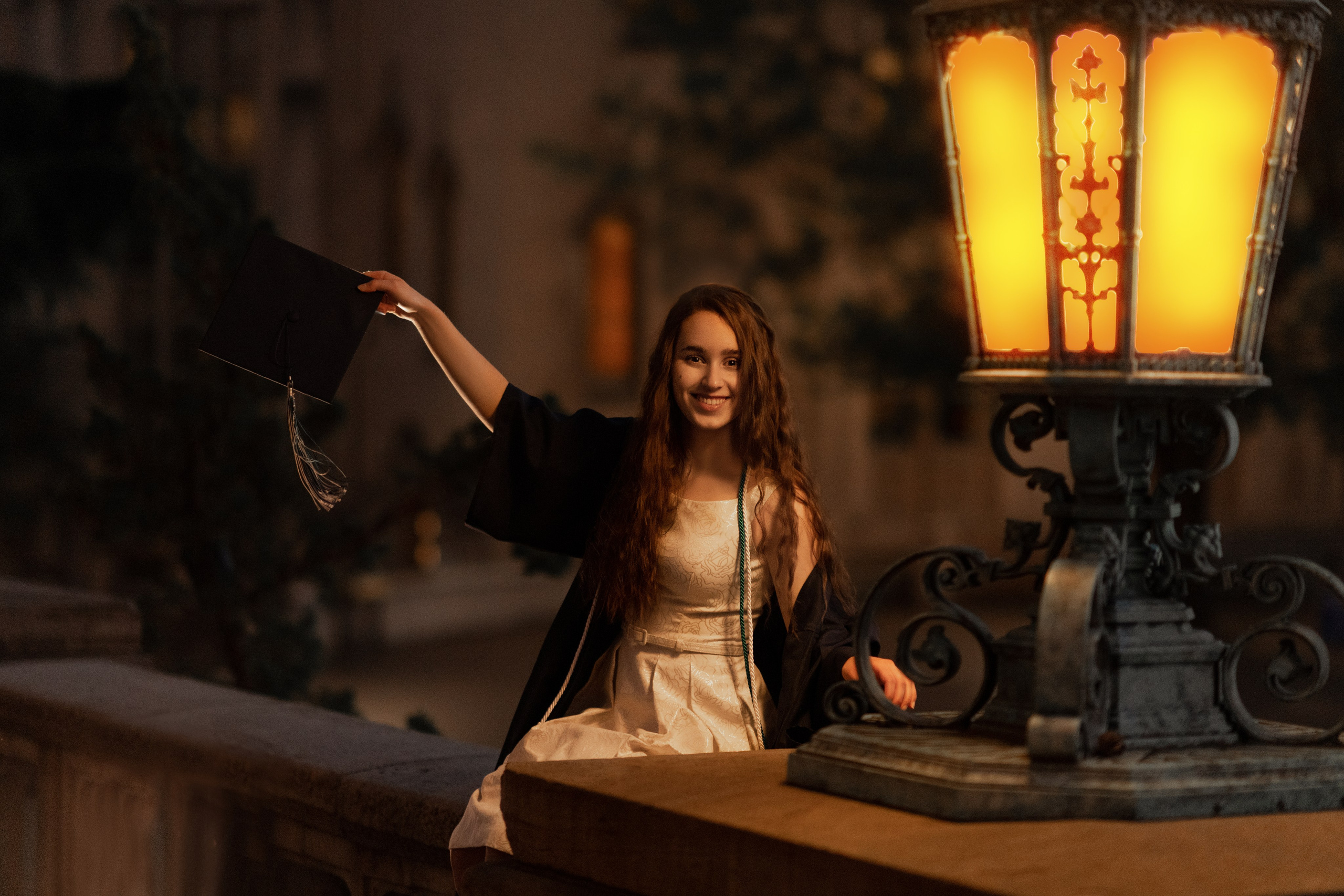 Alena, graduation. Wedding & portrait photography in the Seattle Area. Helen Michelle photographer