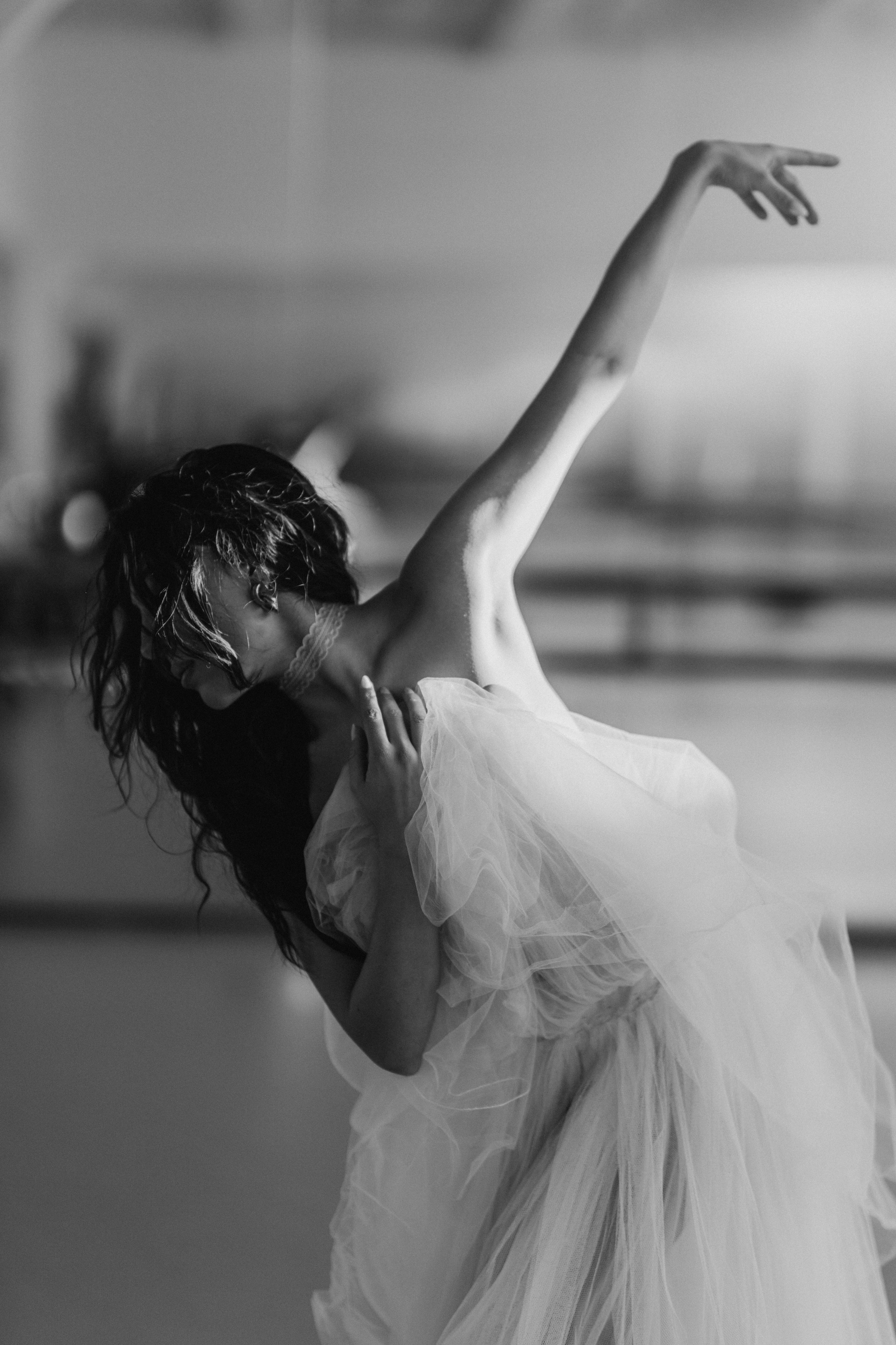 DANCERS. Victoria Olonen – Cinematic Portrait Artist | Helsinki & Europe