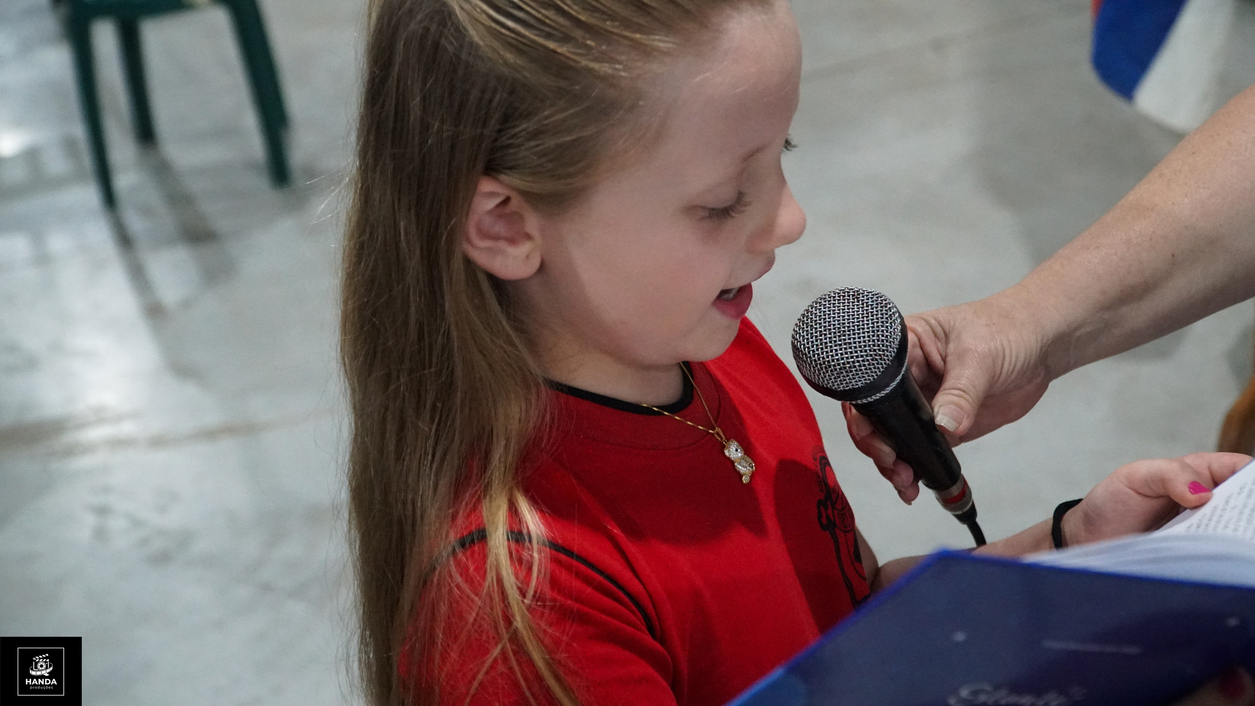 Noite autógrafos colégio Aurélio Buarque de Holanda. Handa Produções