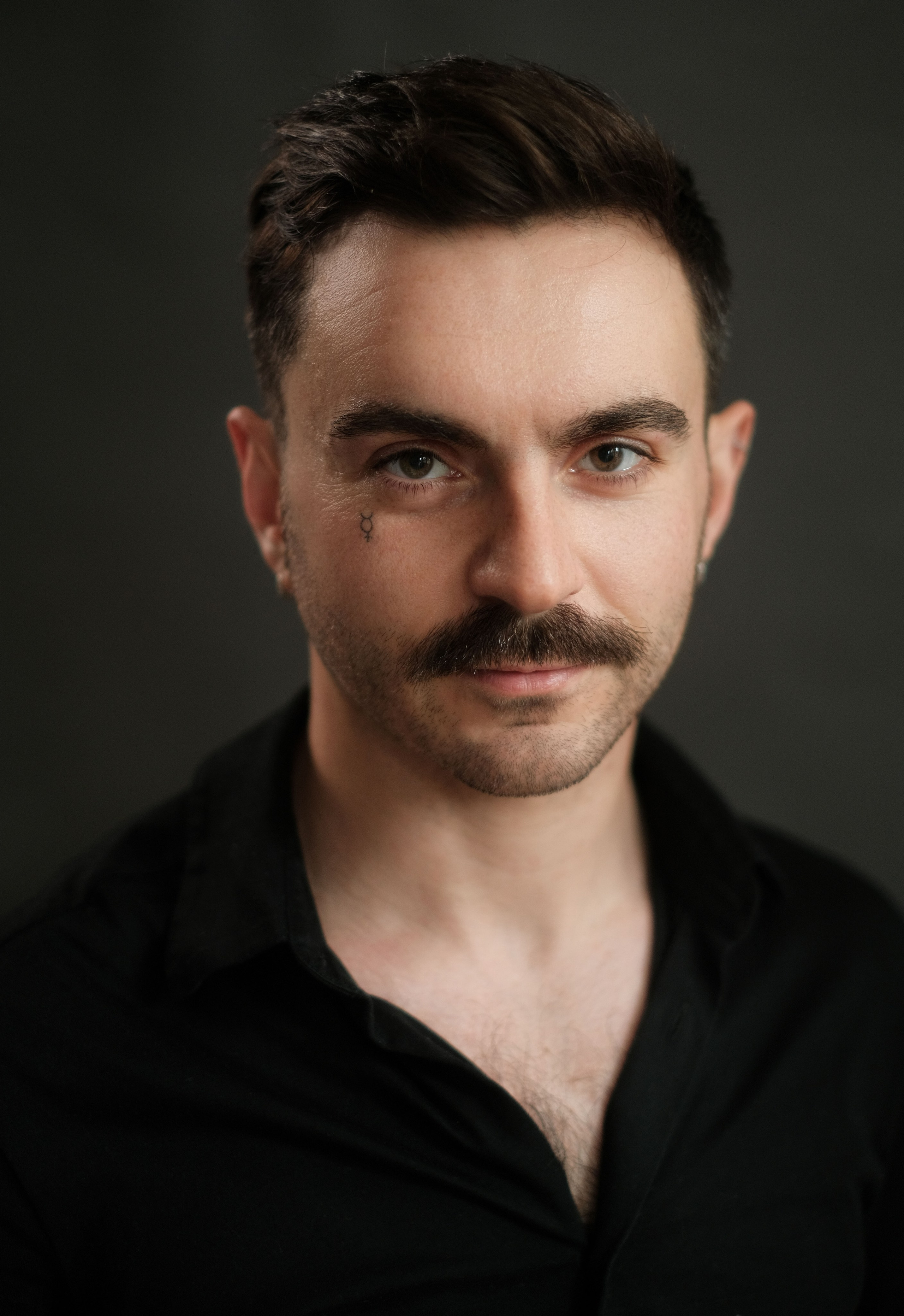 Giovanni Giorgi. Schauspielerfotos Berlin | Headshots & Casting-Videos – Acting Photography