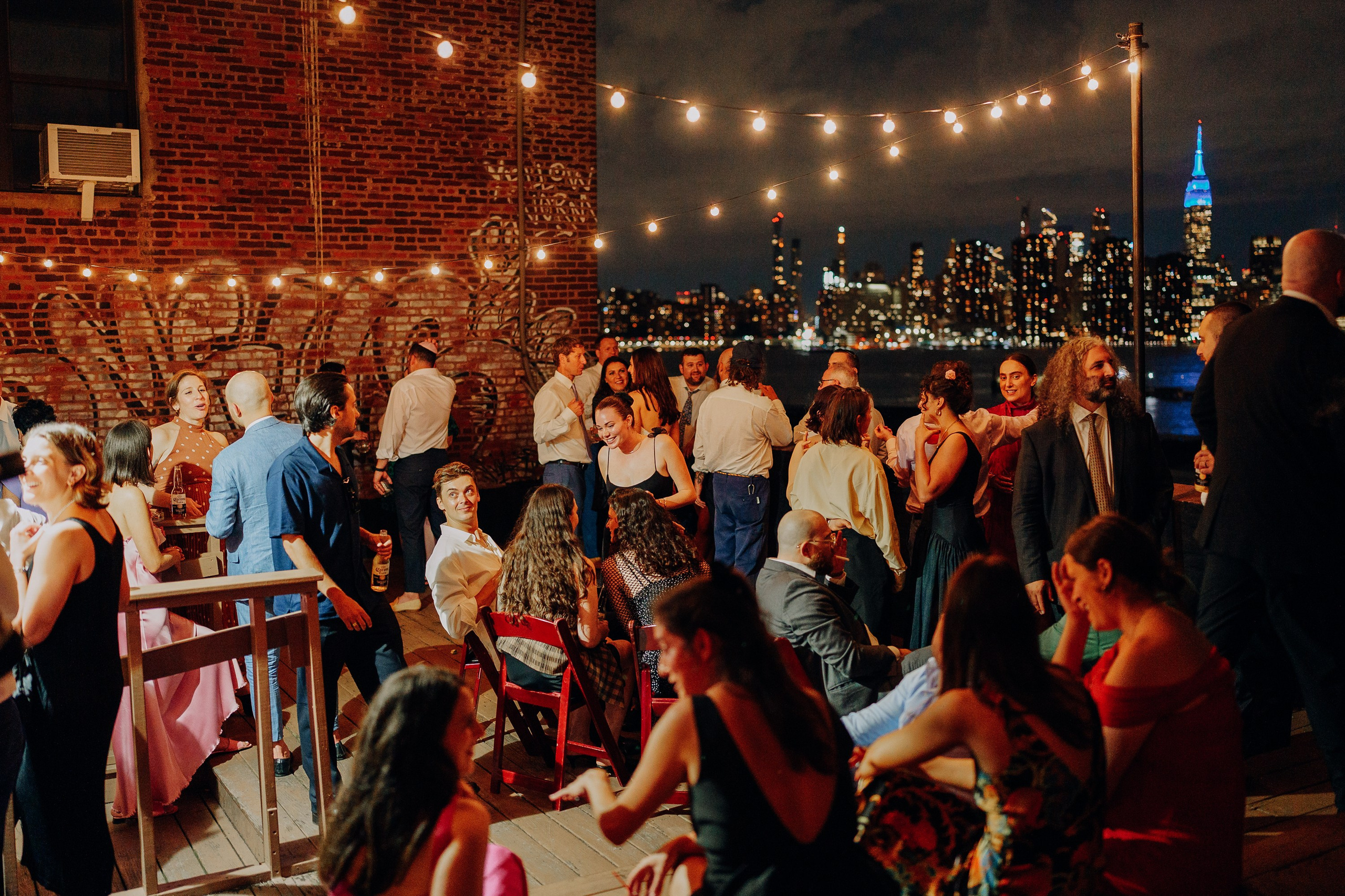 Wedding in the Greenpoint Loft. Portrait and wedding photographer in New York