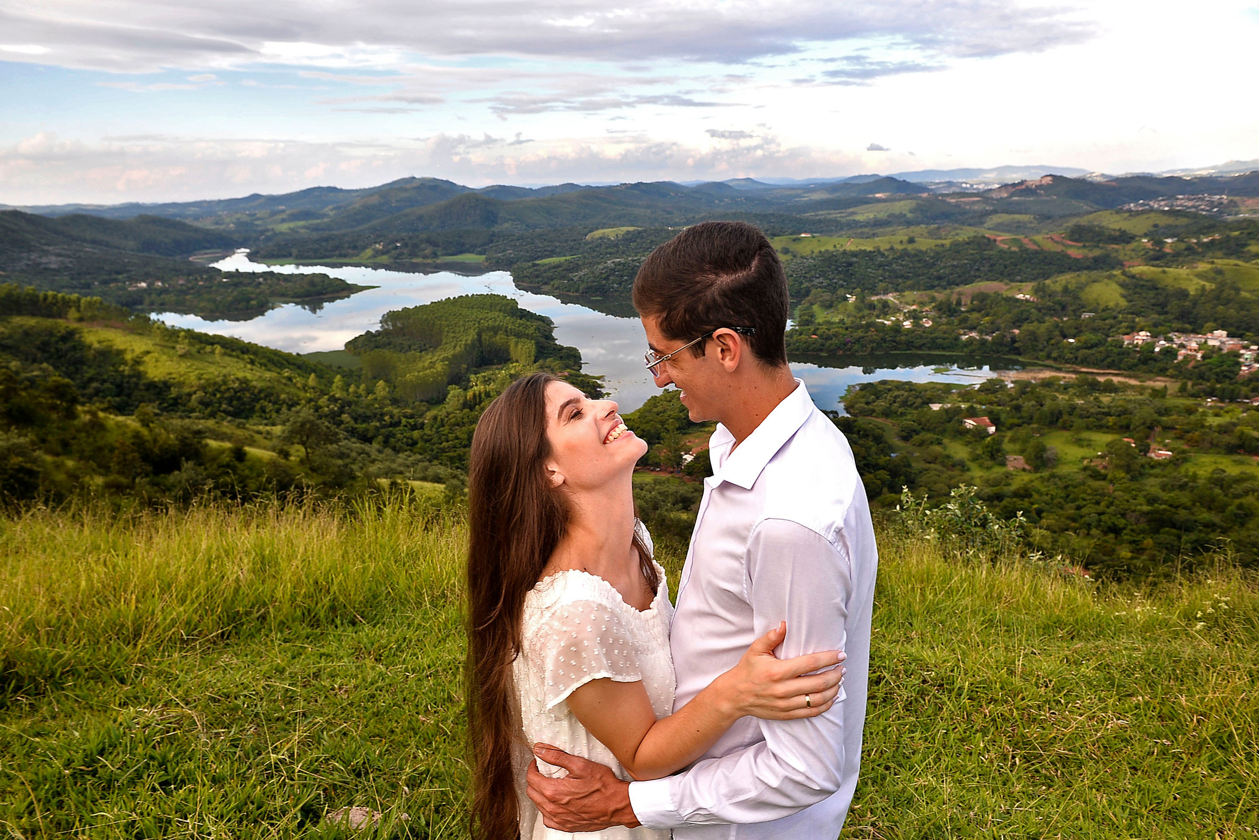 Isabela & Matheus — Morro do Capuava, Pirapora do Bom Jesus. Produtora Bride