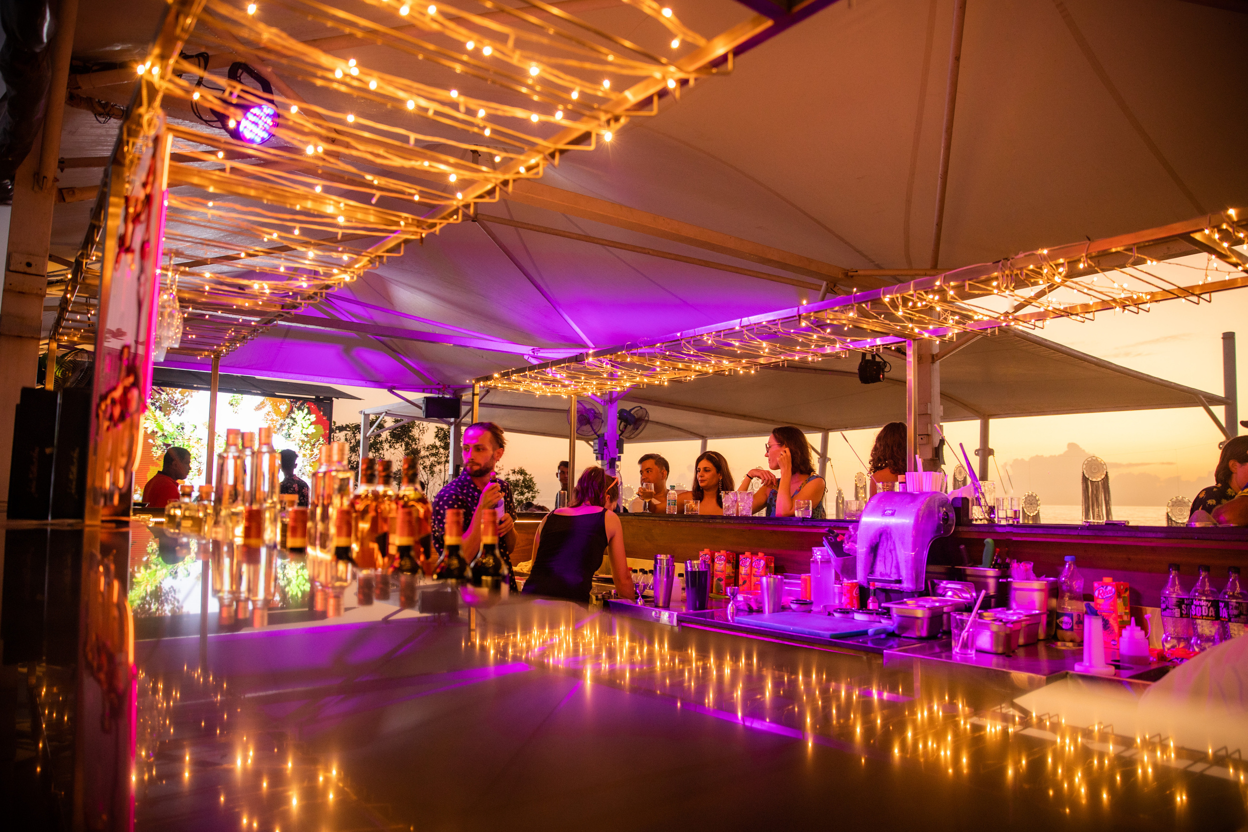 PROPERTY. International Photographer