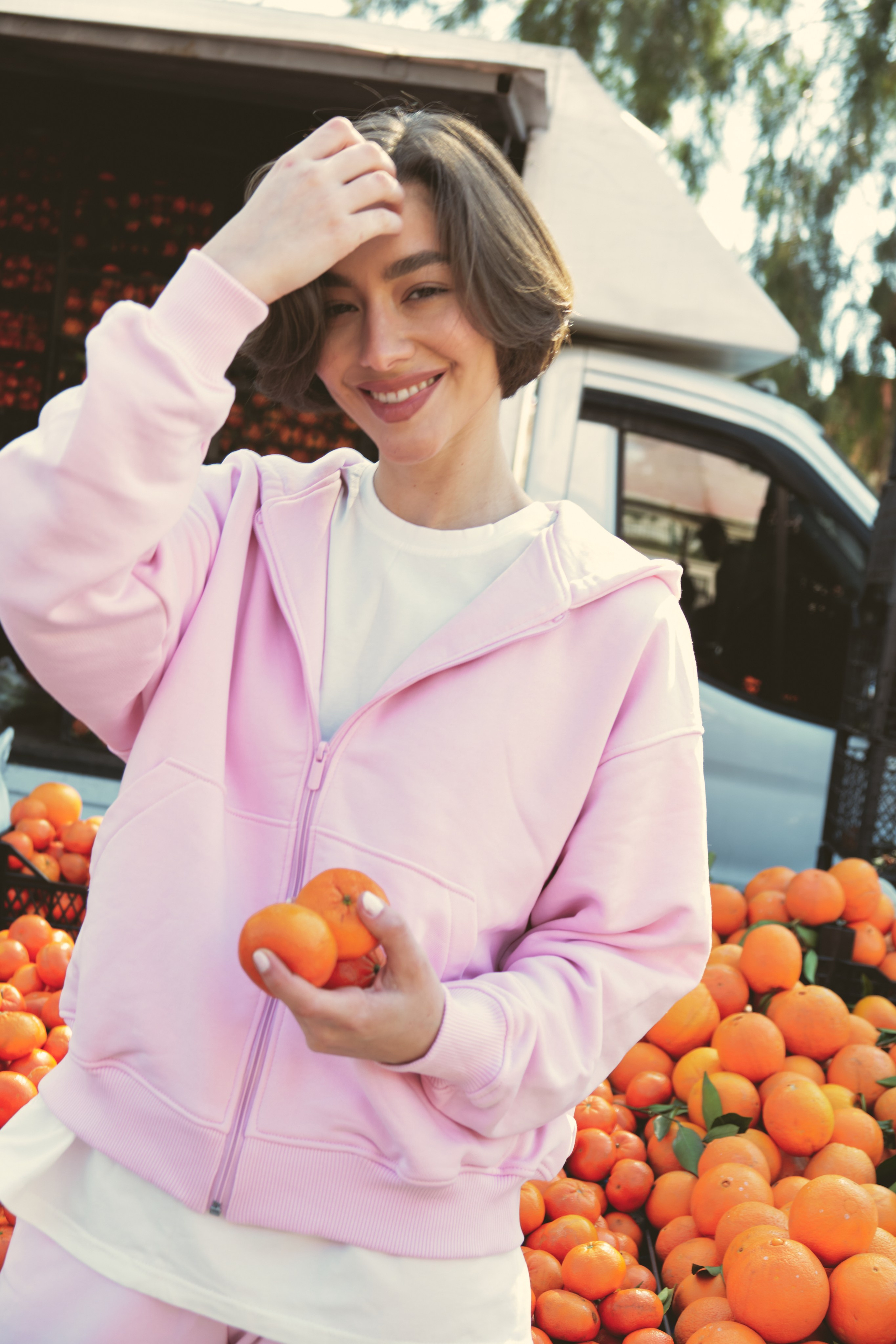 Mirsa Spring'25. Commercial fashion photographer based in Turkey and Europe