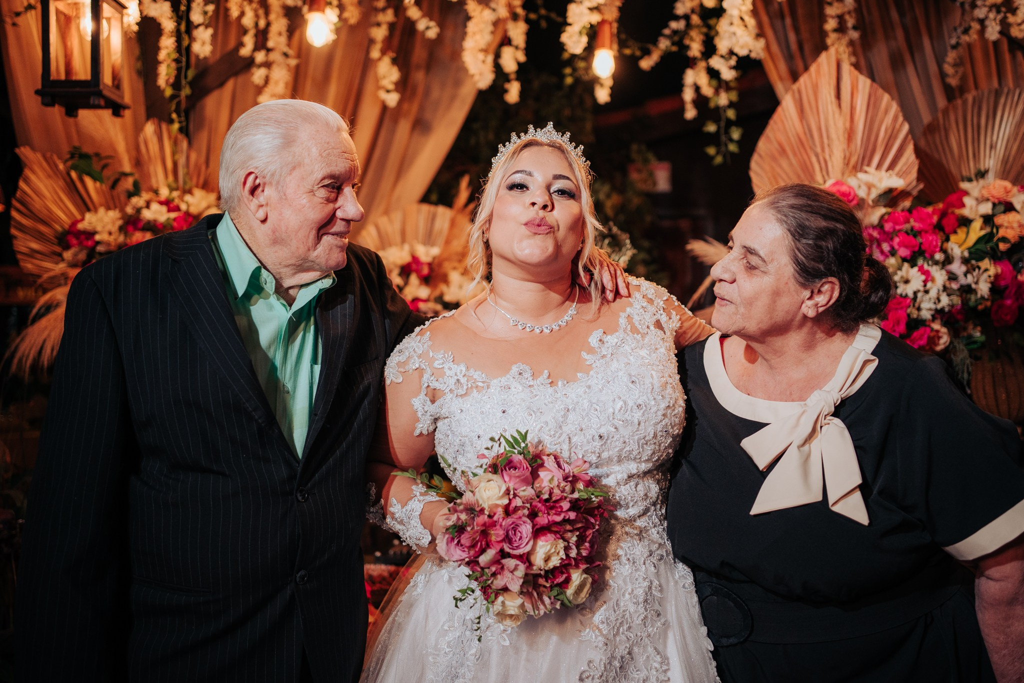 Nathallya & Antônio Marco — Vila Casali / Piratininga SP. Robson Colaço